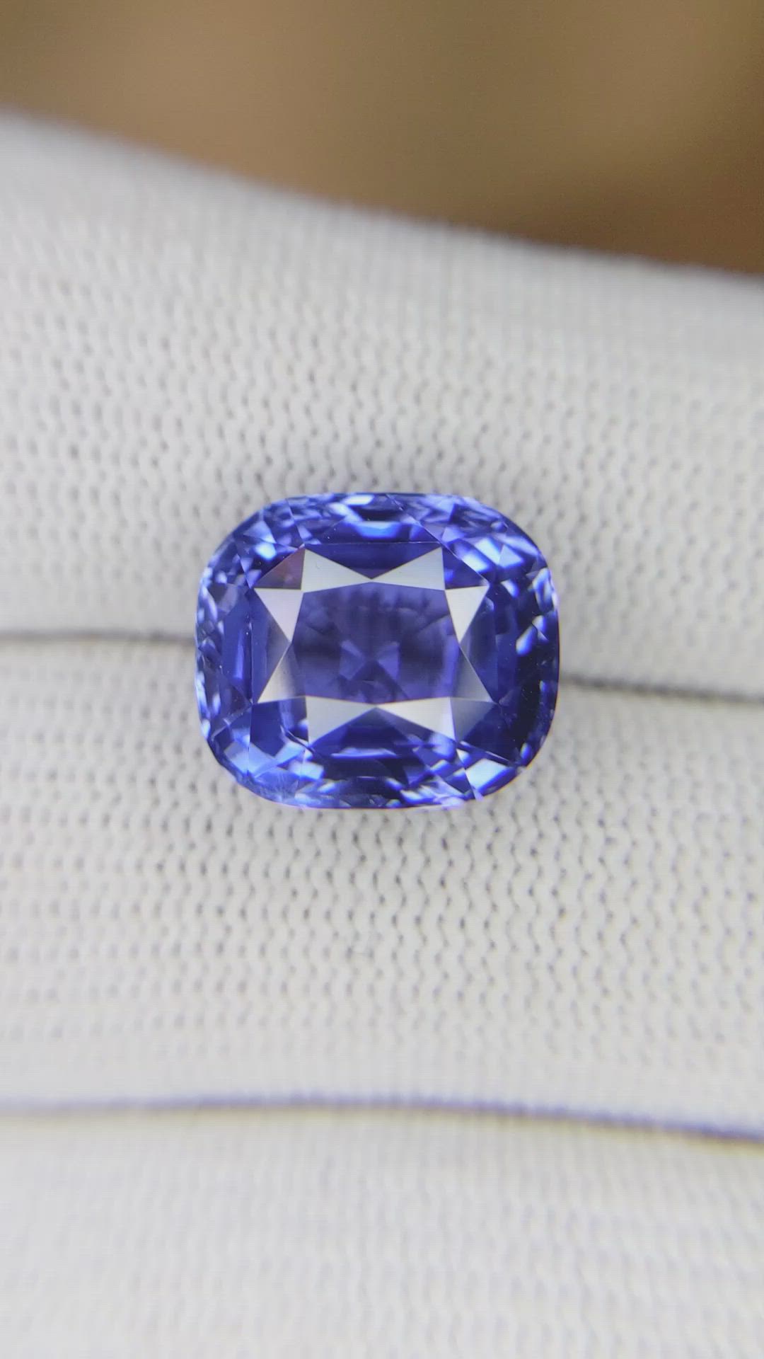 10.03 Ct. Blue Sapphire from Ceylon (Sri Lanka) Size Video