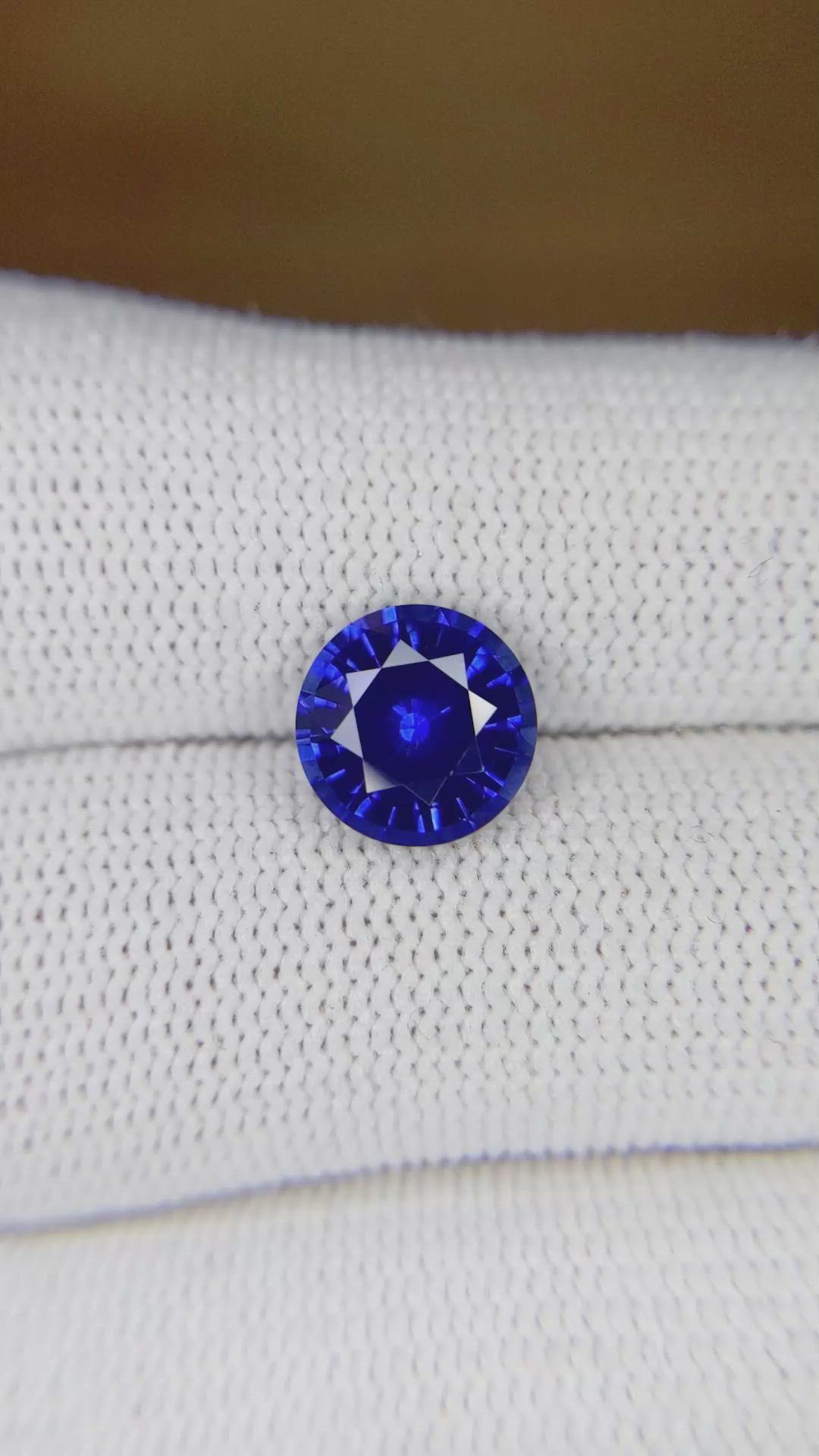2.87 Ct. Blue Sapphire from Ceylon (Sri Lanka) Size Video
