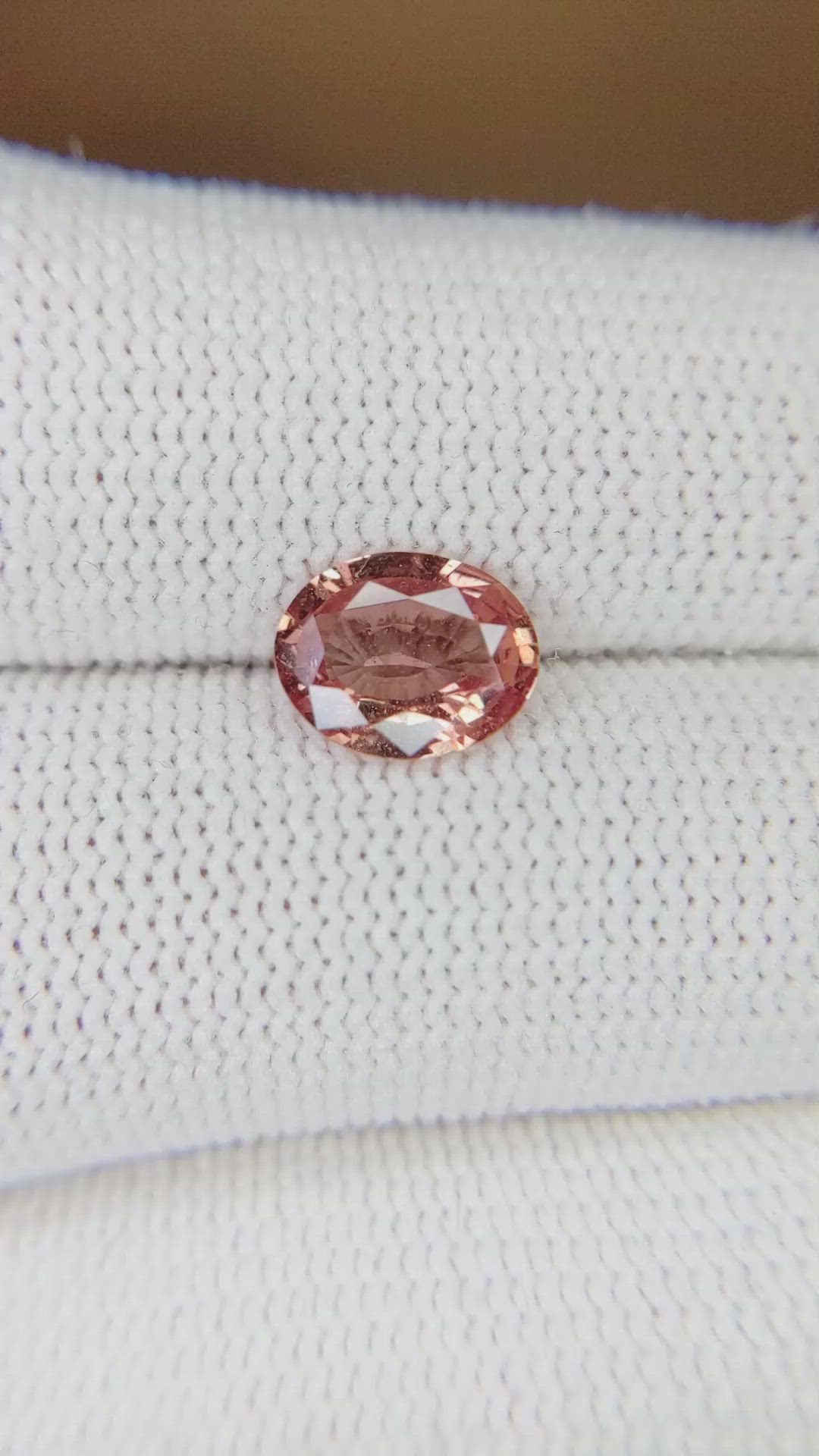 1.44 Ct. Padparadscha Sapphire from Ceylon (Sri Lanka) Size Video