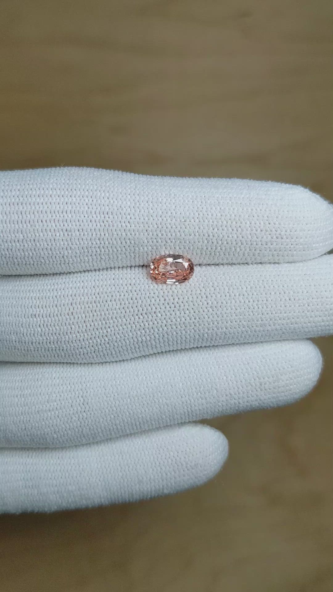 1.22 Ct. Padparadscha Sapphire from Ceylon (Sri Lanka) Size Video