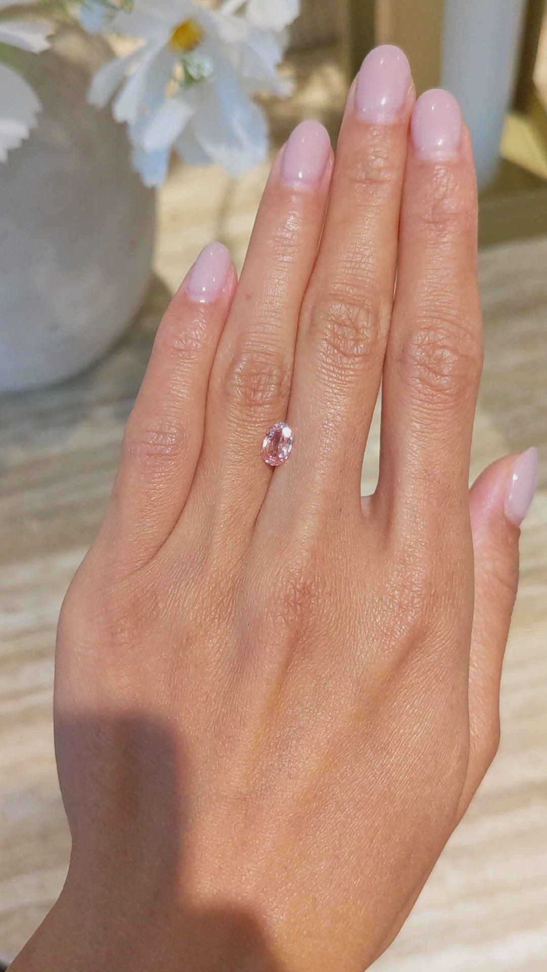 1.22 Ct. Padparadscha Sapphire from Ceylon (Sri Lanka) Size Video