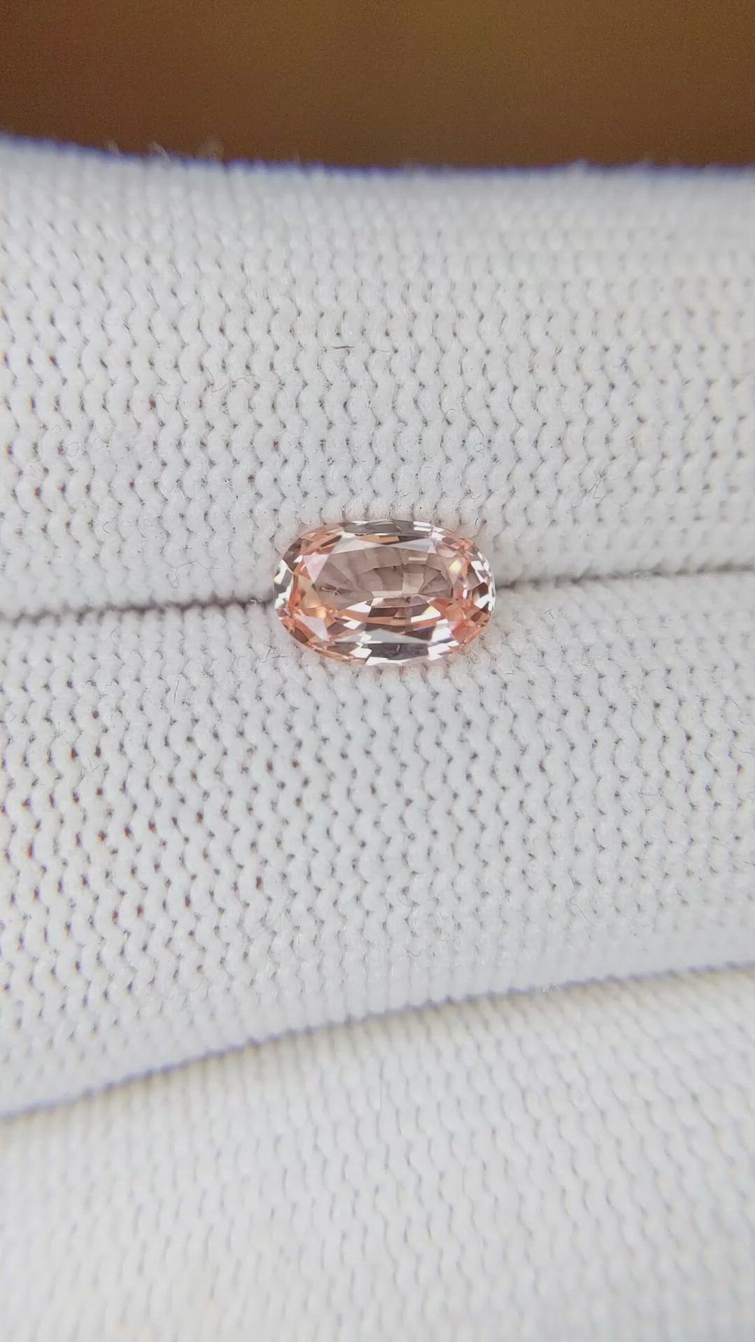 1.22 Ct. Padparadscha Sapphire from Ceylon (Sri Lanka) Size Video