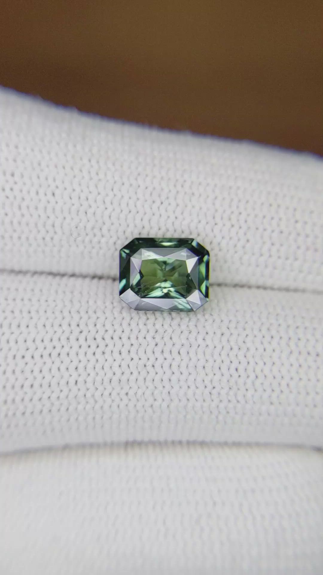 2.60 Ct. Bluish Green Sapphire from Ceylon (Sri Lanka) Size Video