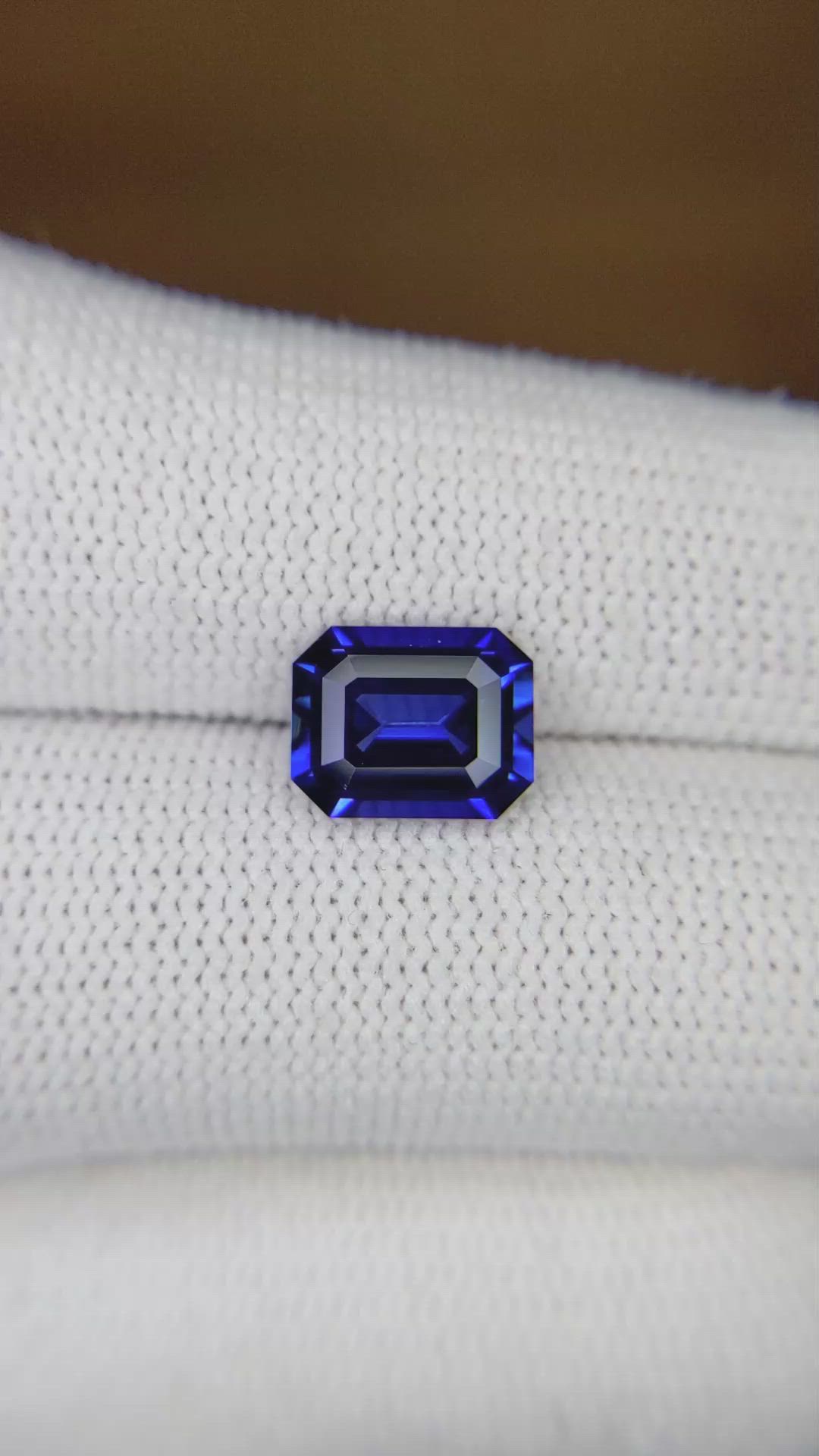 2.67 Ct. Blue Sapphire from Ceylon (Sri Lanka) Size Video