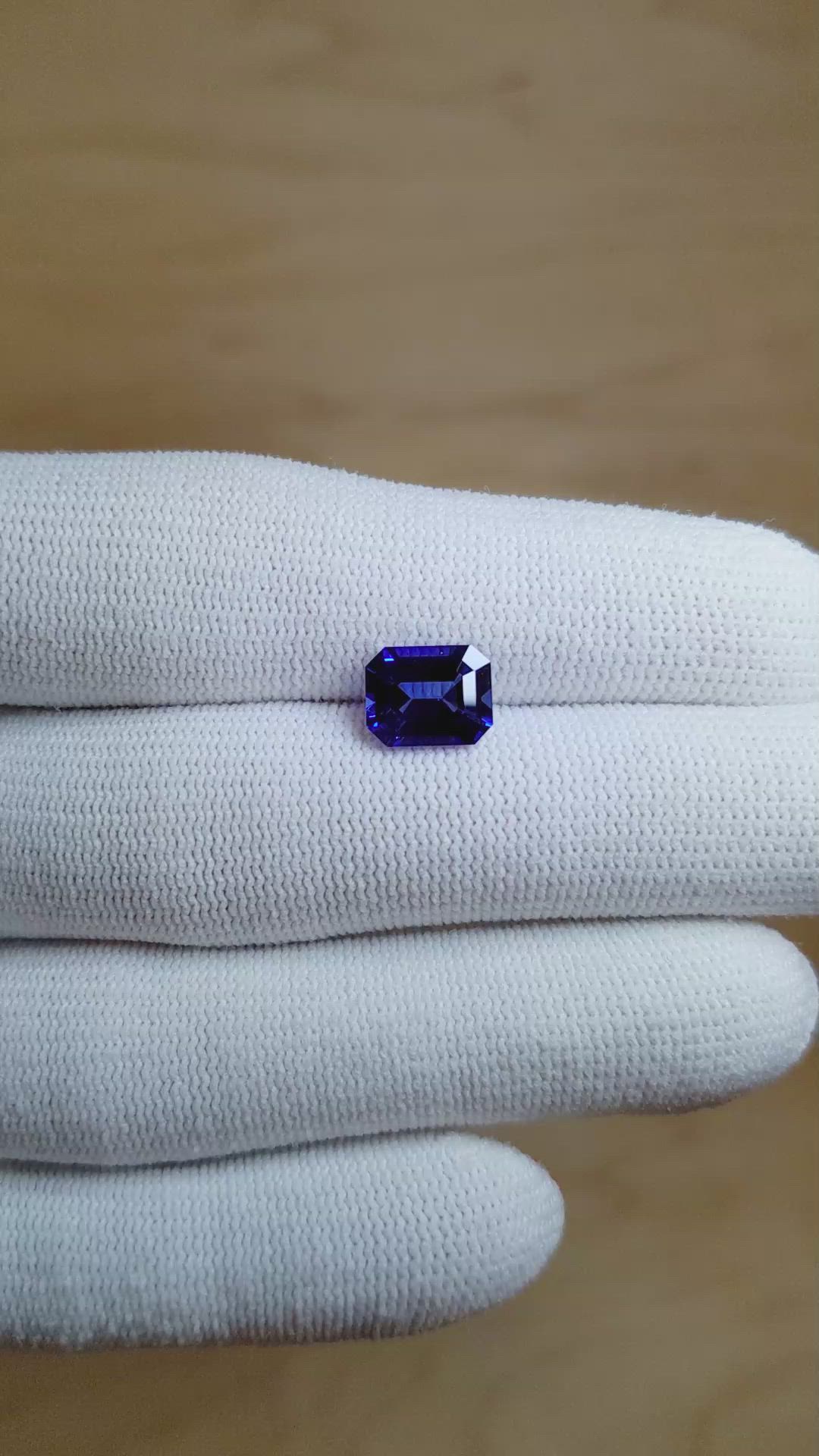 2.67 Ct. Blue Sapphire from Ceylon (Sri Lanka) Size Video