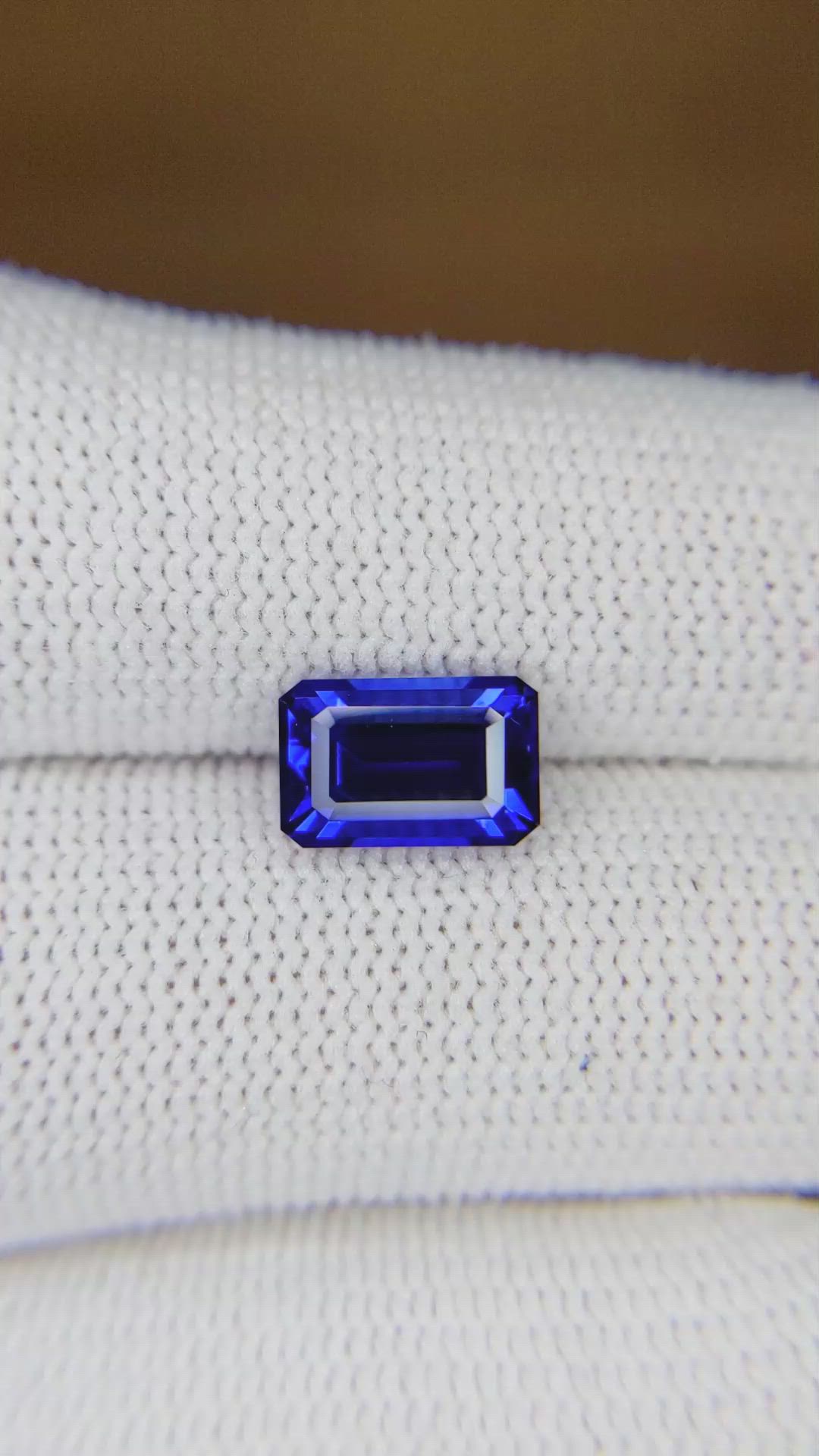 2.62 Ct. Blue Sapphire from Ceylon (Sri Lanka) Size Video