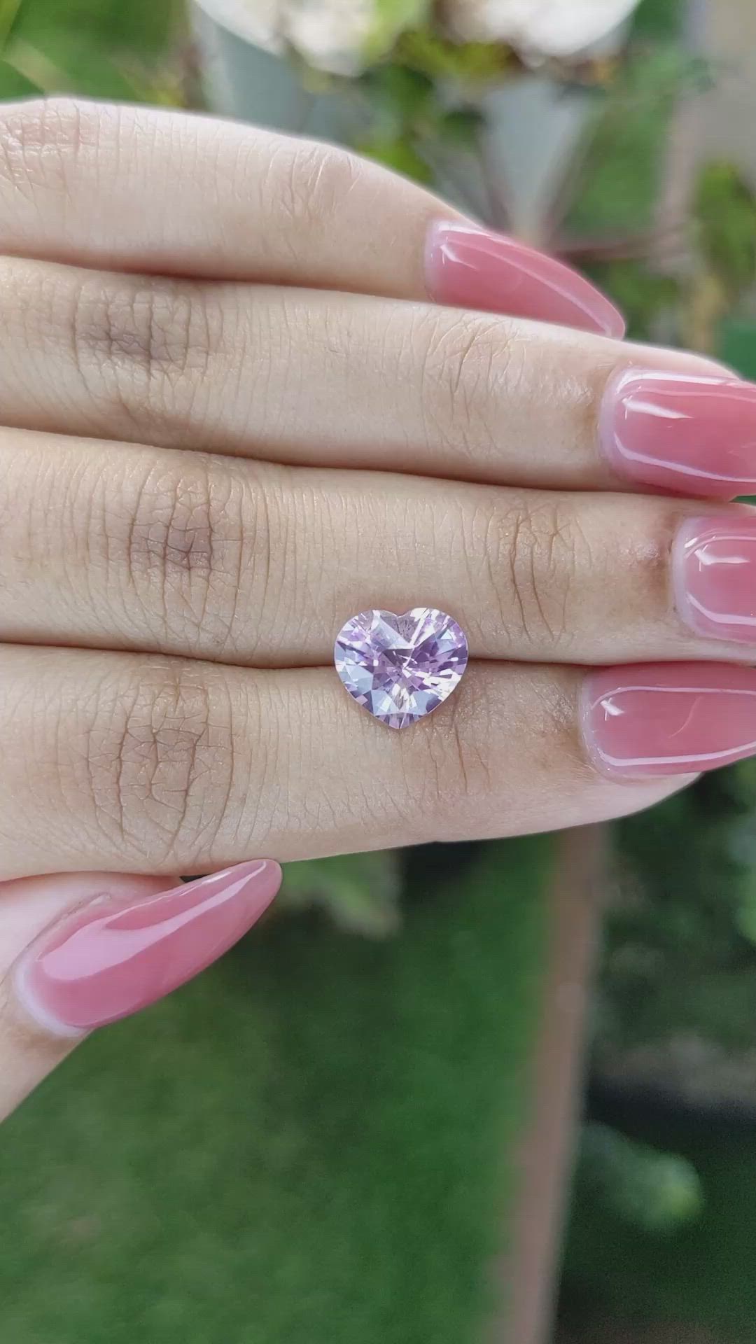 3.14 Ct. Pinkish Purple Sapphire from Ceylon (Sri Lanka) Size Video
