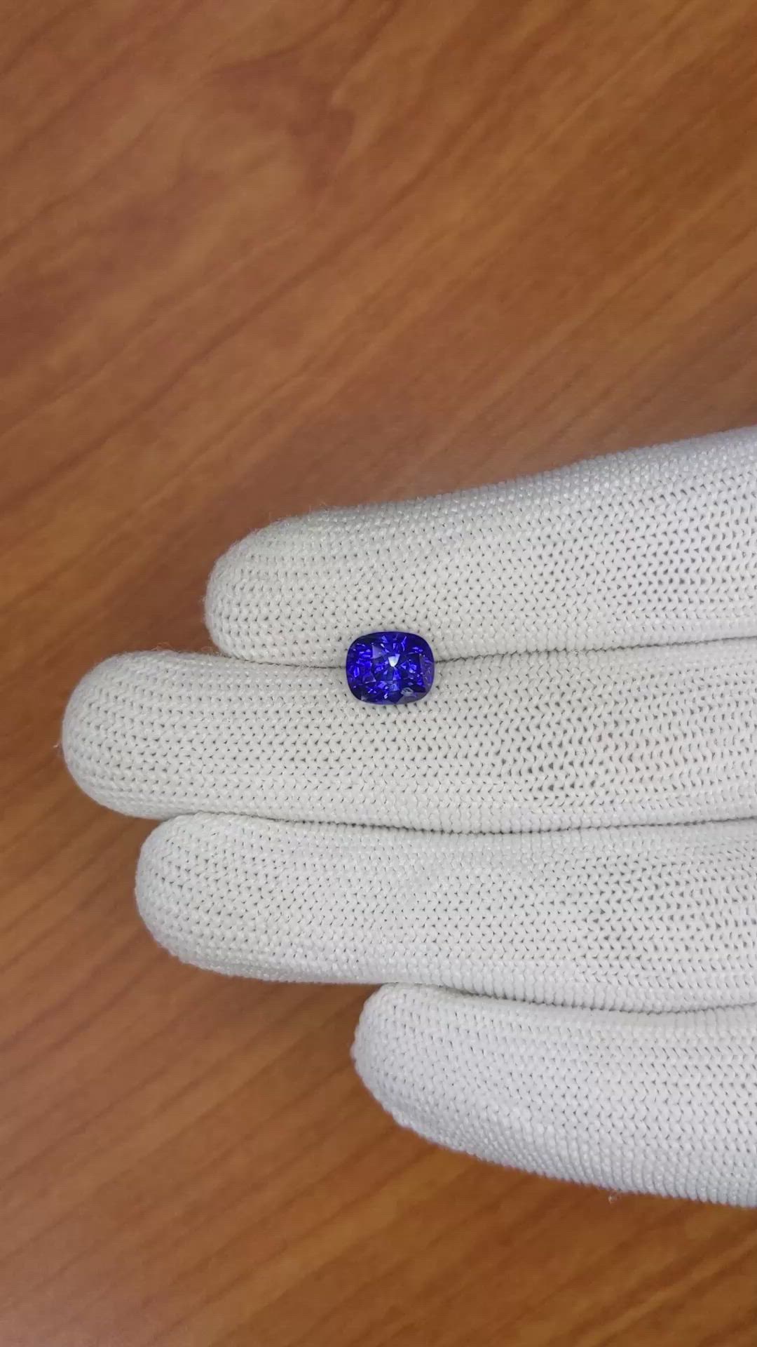 3.05 Ct. Blue Sapphire from Ceylon (Sri Lanka) Size Video