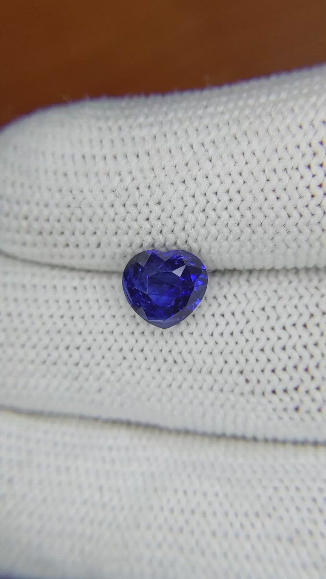 2.09 Ct. Blue Sapphire from Ceylon (Sri Lanka) Size Video