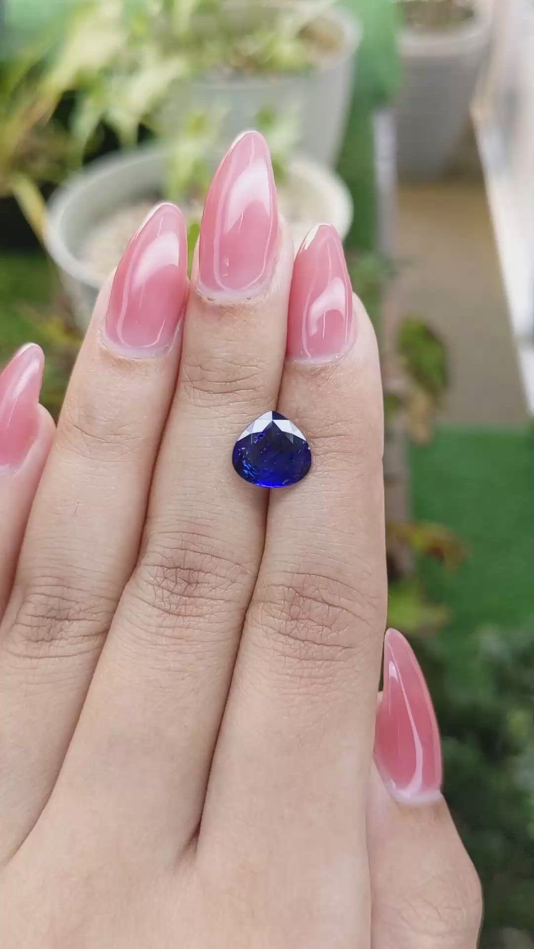 2.89 Ct. Blue Sapphire from Ceylon (Sri Lanka) Size Video