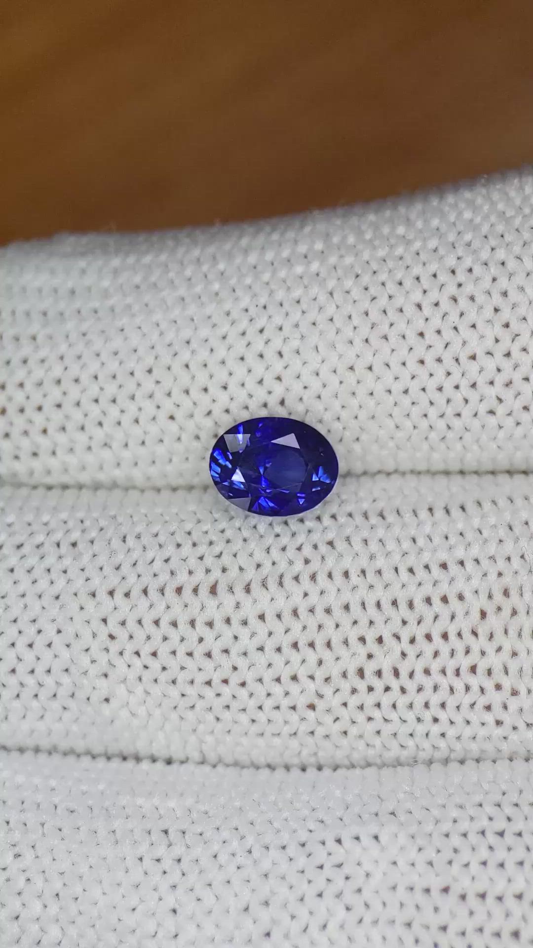 2.00 Ct. Blue Sapphire from Ceylon (Sri Lanka) Size Video