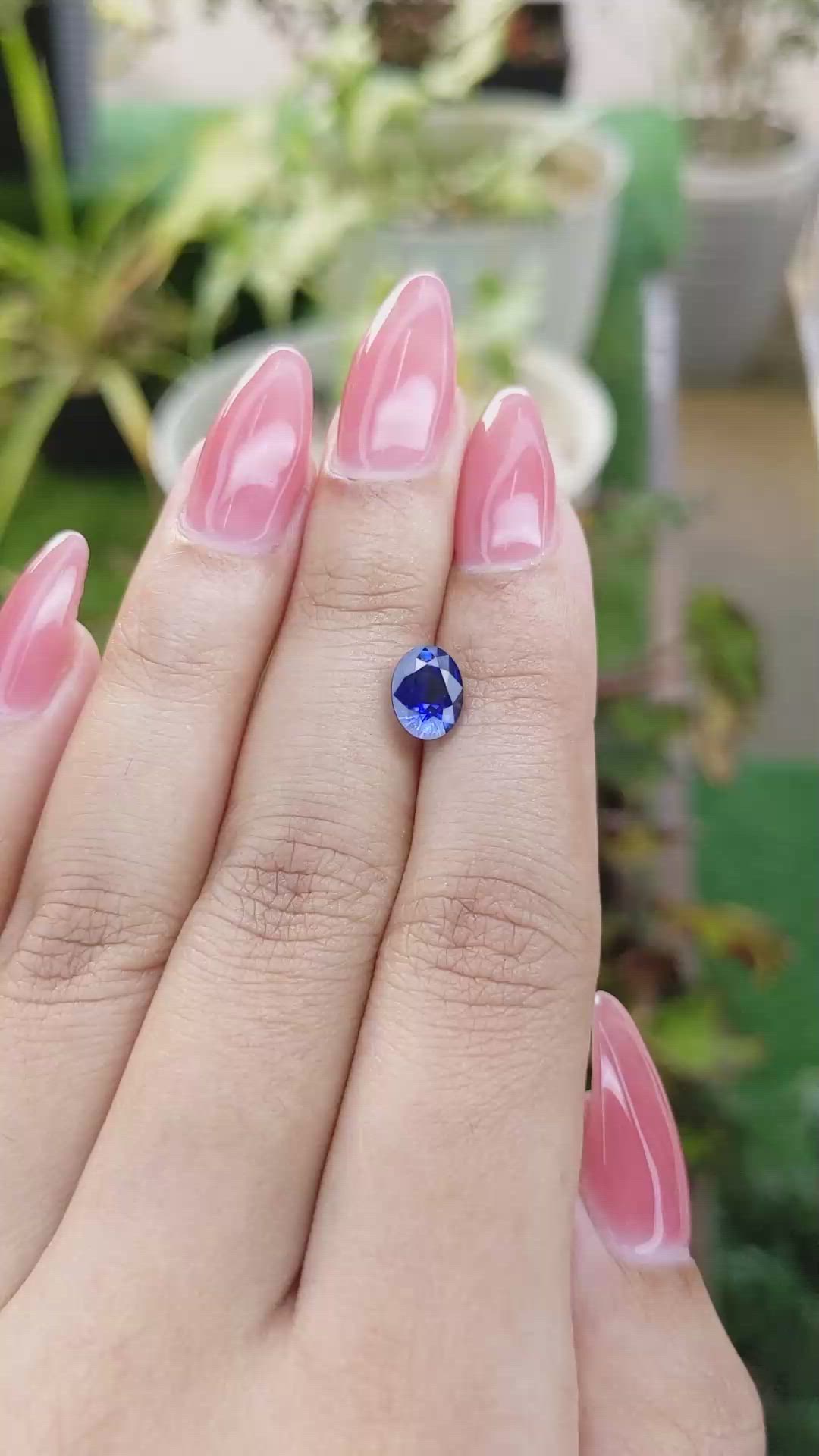 2.00 Ct. Blue Sapphire from Ceylon (Sri Lanka) Size Video