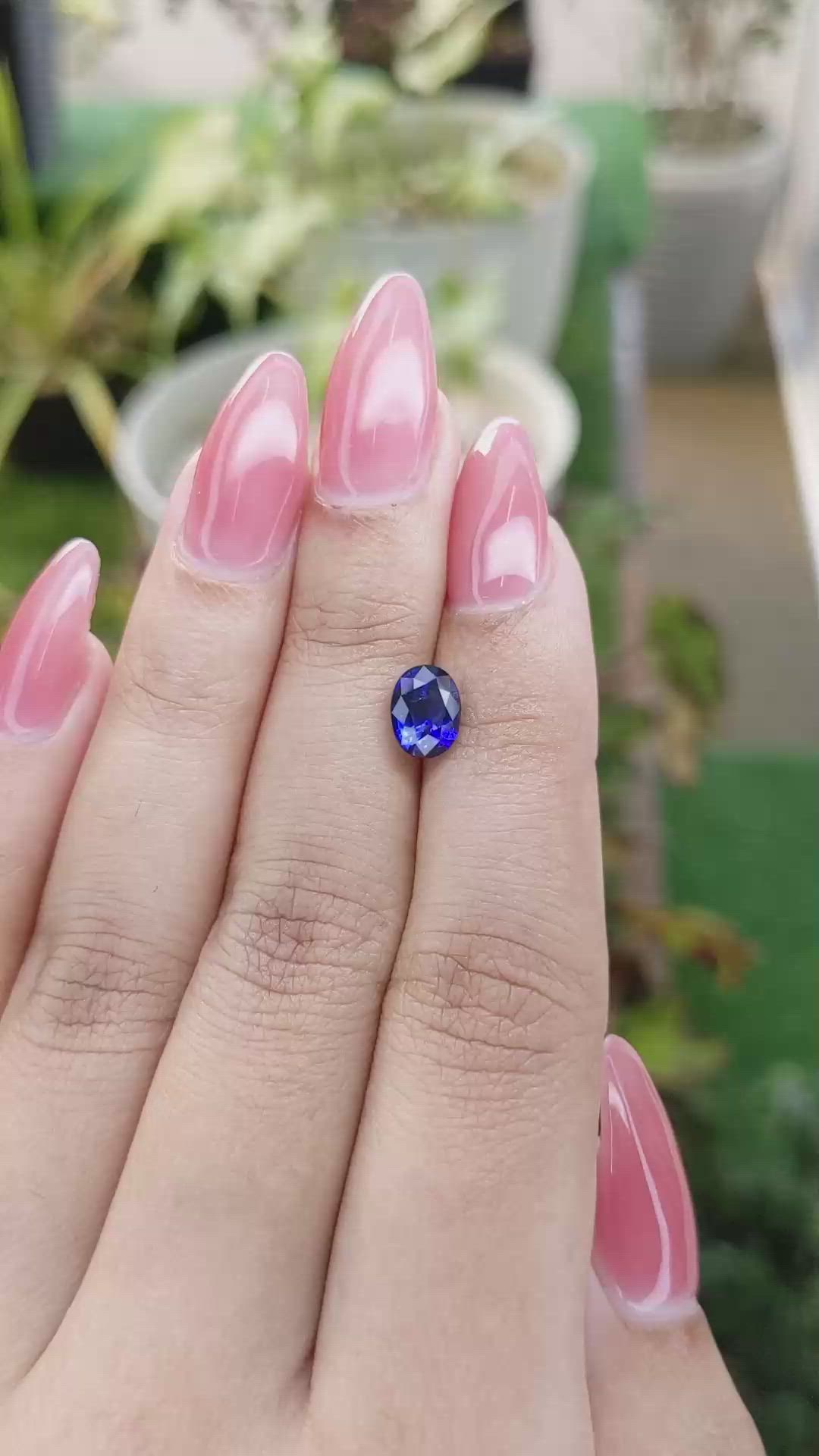 1.76 Ct. Blue Sapphire from Ceylon (Sri Lanka) Size Video
