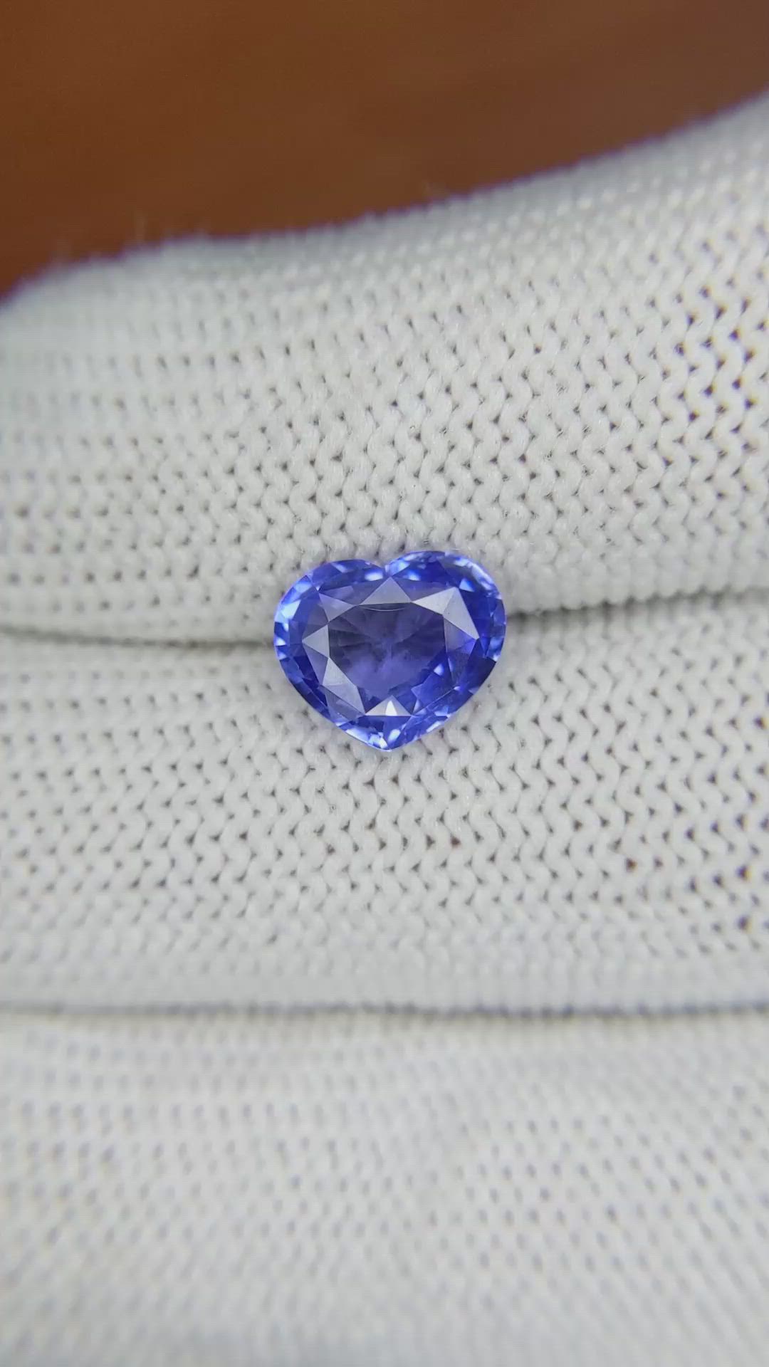2.26 Ct. Blue Sapphire from Ceylon (Sri Lanka) Size Video