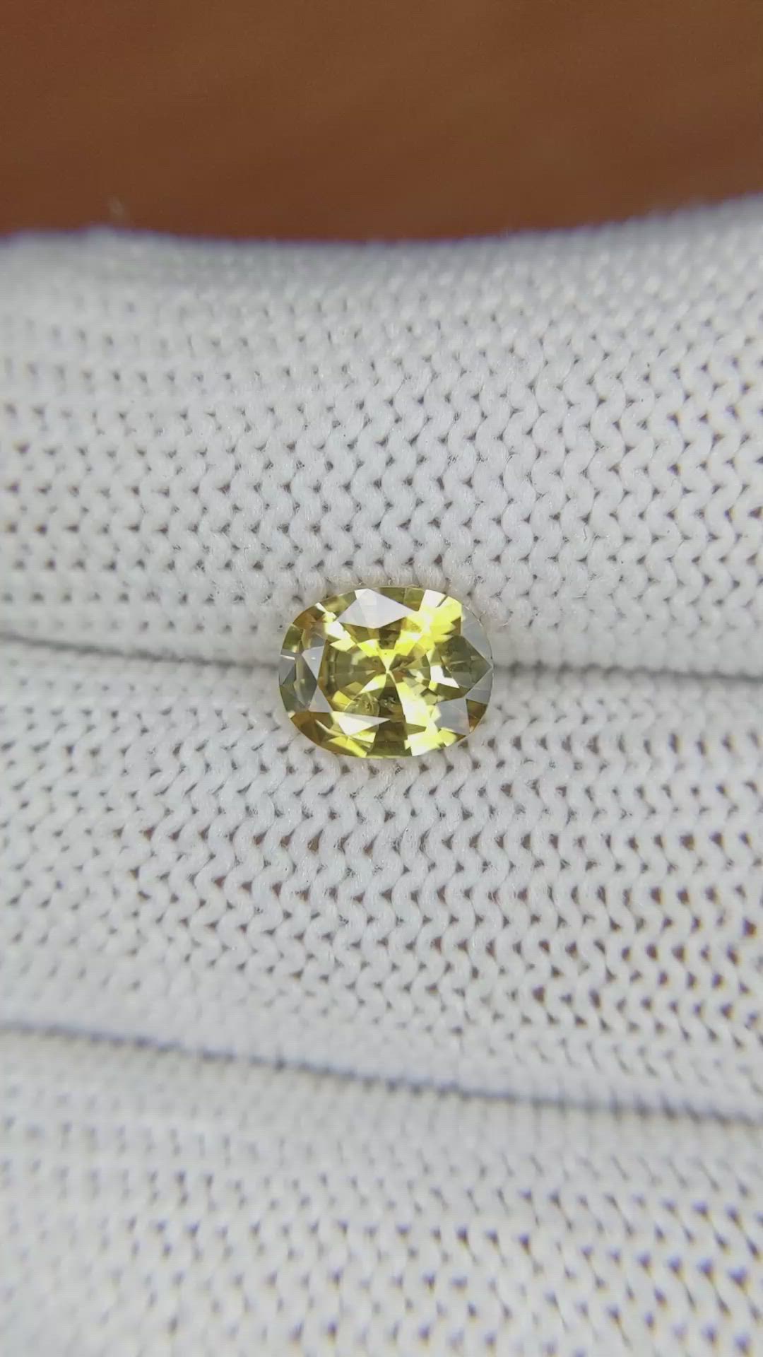 1.48 Ct. Yellow Sapphire from Ceylon (Sri Lanka) Size Video