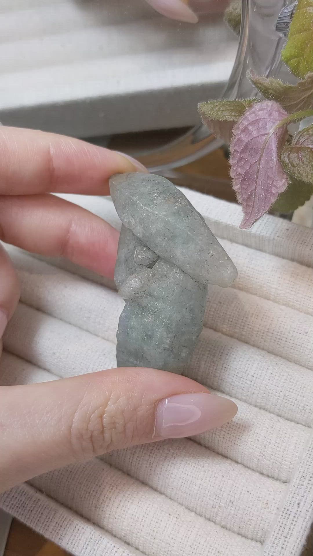 338.93 Ct. Bluish Grey Sapphire Crystal from Ceylon (Sri Lanka) Size Video