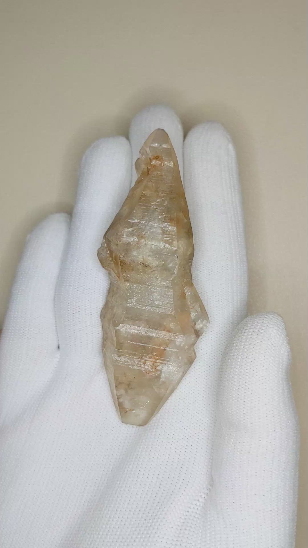 248.78 Ct. Yellowish Brown Sapphire Crystal from Ceylon (Sri Lanka) Size Video