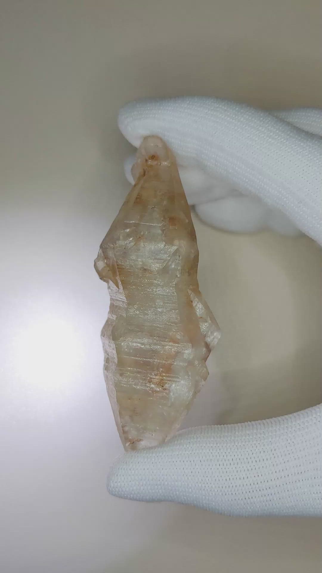 248.78 Ct. Yellowish Brown Sapphire Crystal from Ceylon (Sri Lanka) Size Video