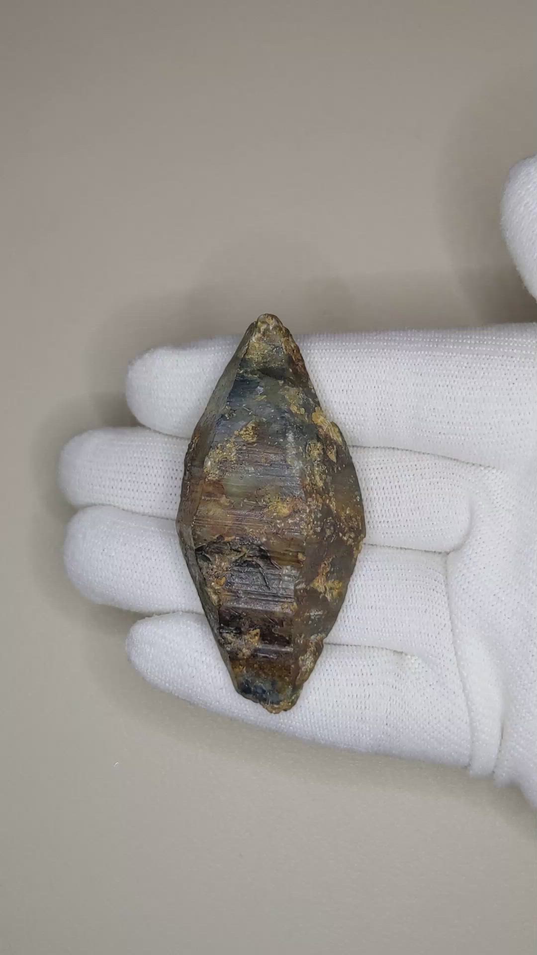 244.36 Ct. Black Rough Sapphire Crystal from Ceylon (Sri Lanka) Size Video