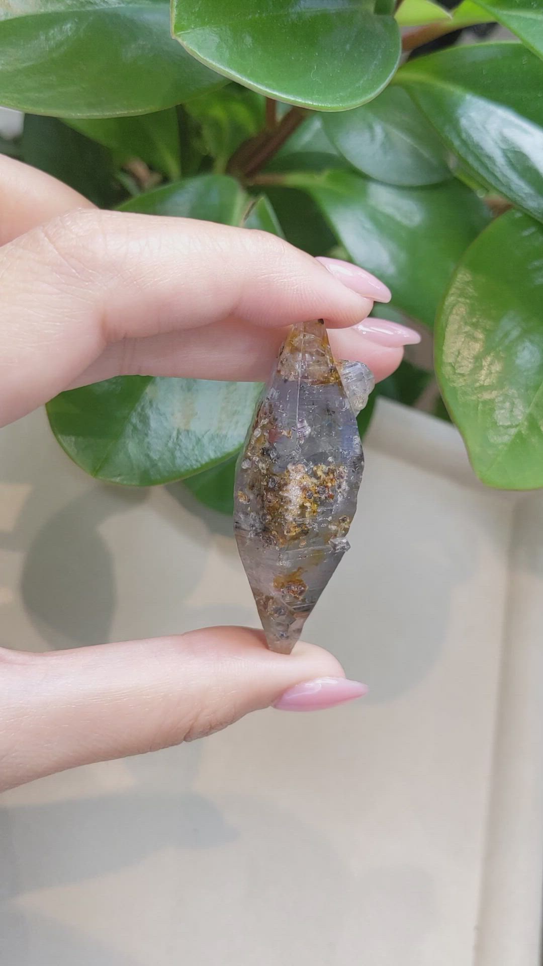 223.32 Ct. Greyish Blue Sapphire Crystal from Ceylon (Sri Lanka) Size Video