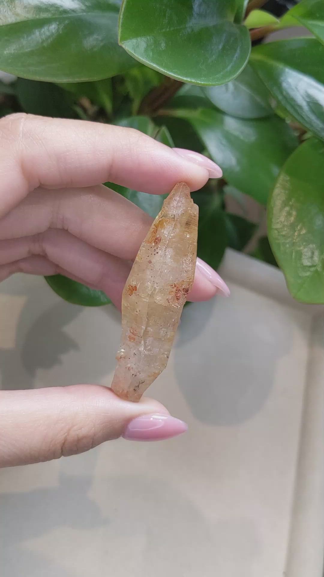 112.96 Ct. Yellow Sapphire Crystal from Ceylon (Sri Lanka) Size Video