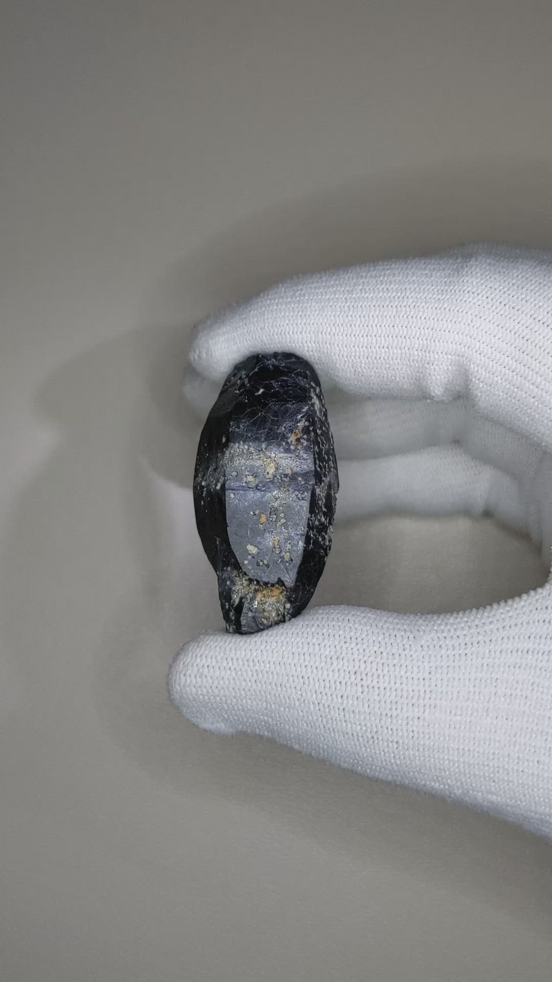 107.96 Ct. Black Sapphire Crystal from Ceylon (Sri Lanka) Size Video