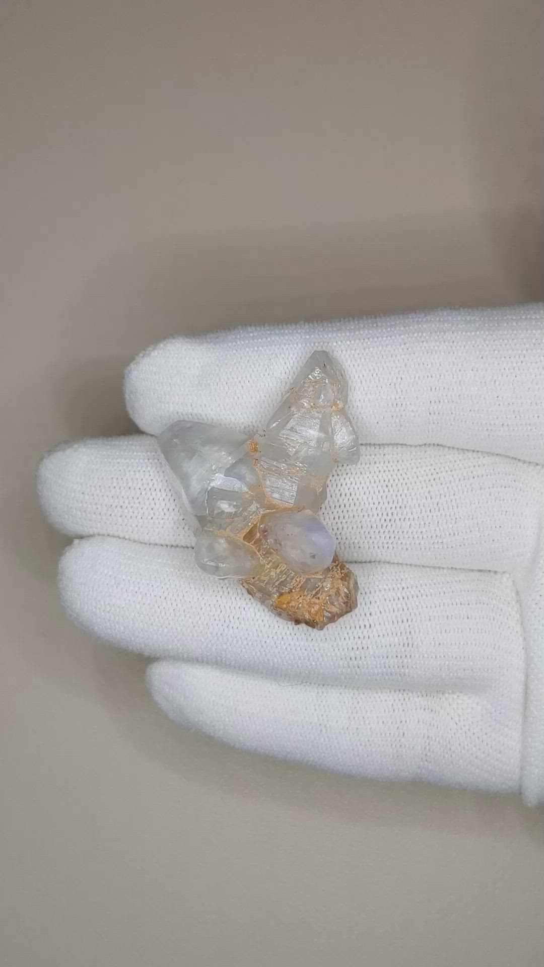 87.67 Ct. White Sapphire Crystal from Ceylon (Sri Lanka) Size Video