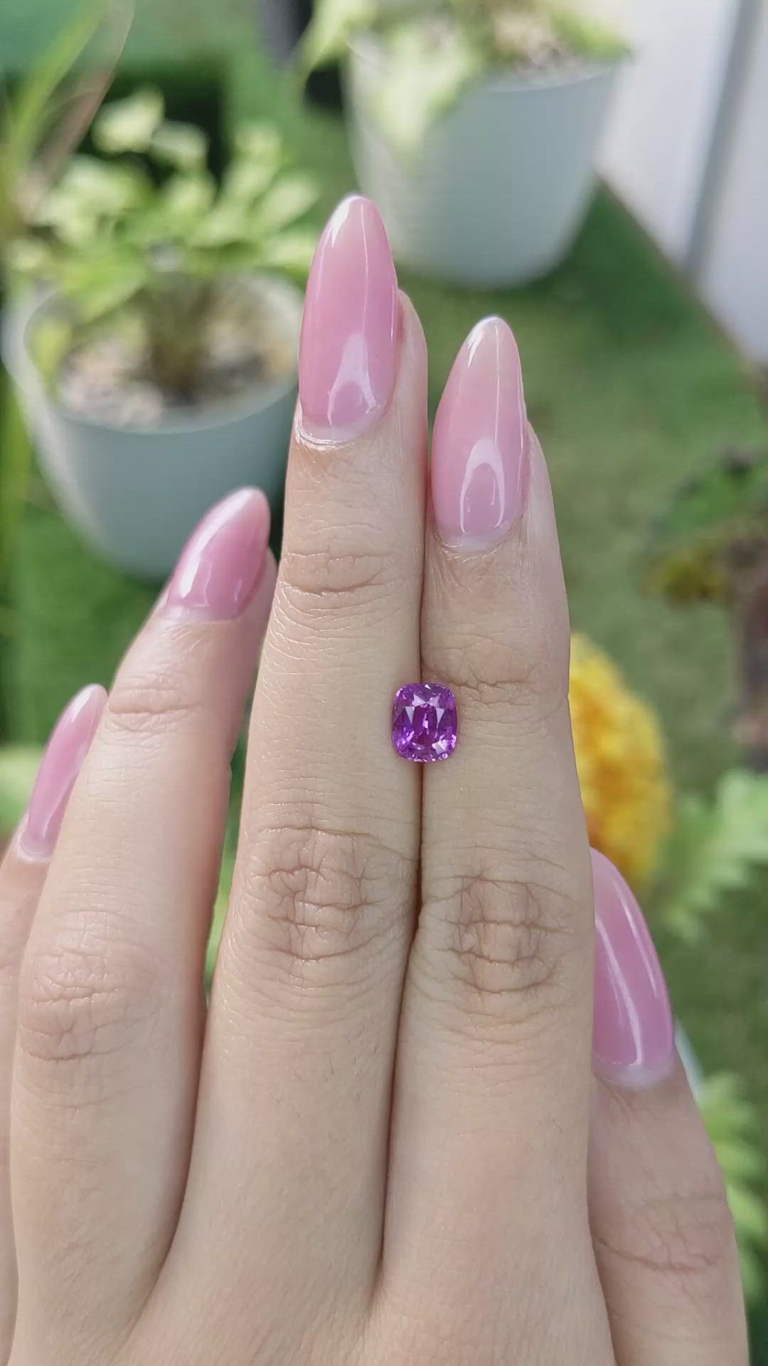 1.23 Ct. Pinkish Purple Sapphire from Ceylon (Sri Lanka) Size Video
