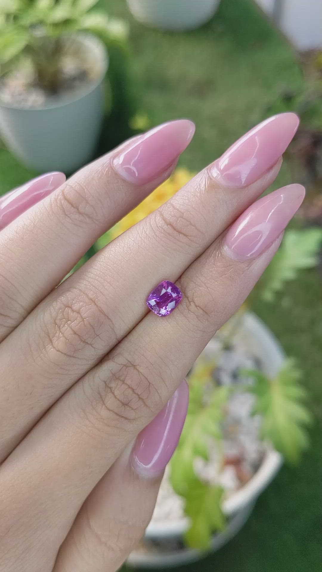 1.23 Ct. Pinkish Purple Sapphire from Ceylon (Sri Lanka) Size Video