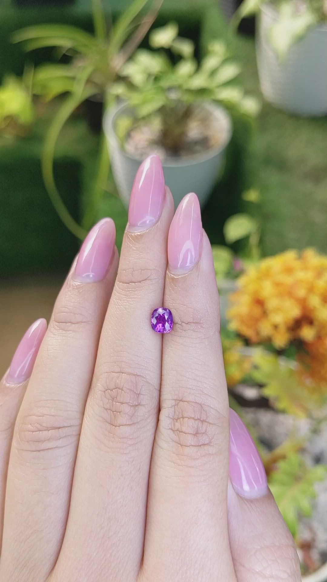 1.01 Ct. Pinkish Purple Sapphire from Ceylon (Sri Lanka) Size Video