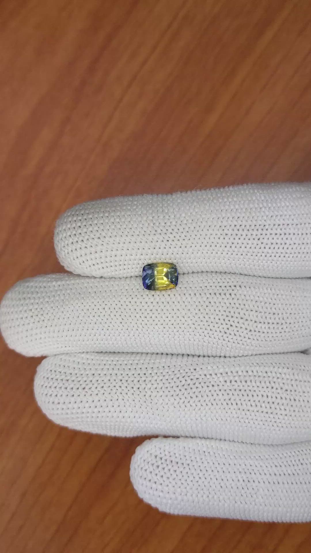 1.56 Ct. Bi Color / Parti Sapphire from Ceylon (Sri Lanka) Size Video