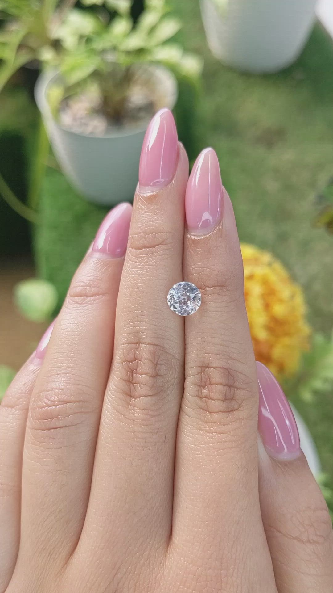 1.53 Ct. White Sapphire from Ceylon (Sri Lanka) Size Video