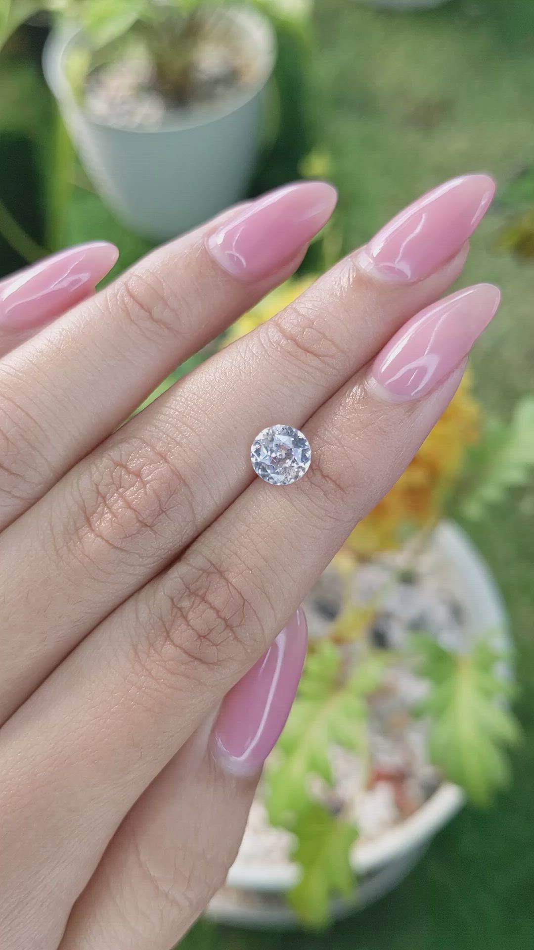 1.53 Ct. White Sapphire from Ceylon (Sri Lanka) Size Video