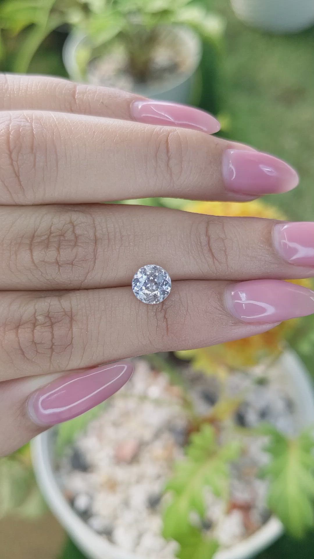 1.53 Ct. White Sapphire from Ceylon (Sri Lanka) Size Video