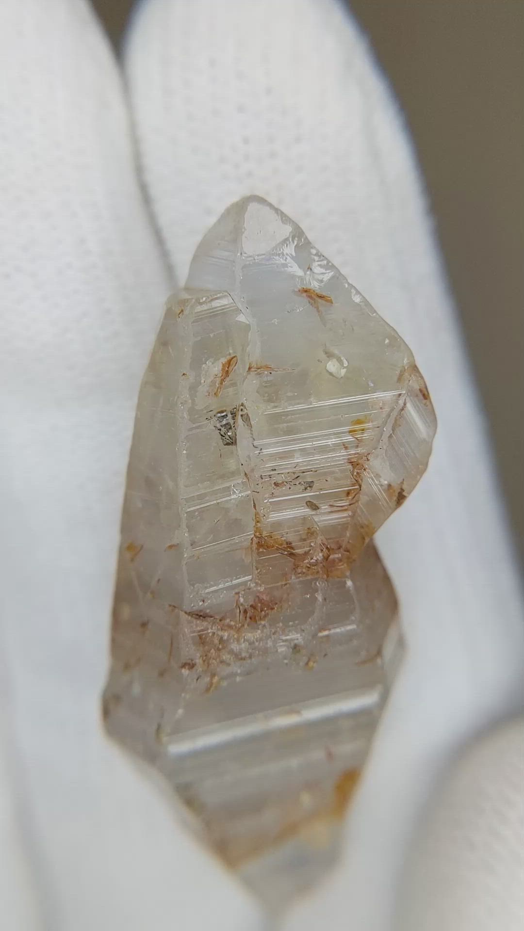 62.37 Ct. White Sapphire Crystal from Ceylon (Sri Lanka) Size Video