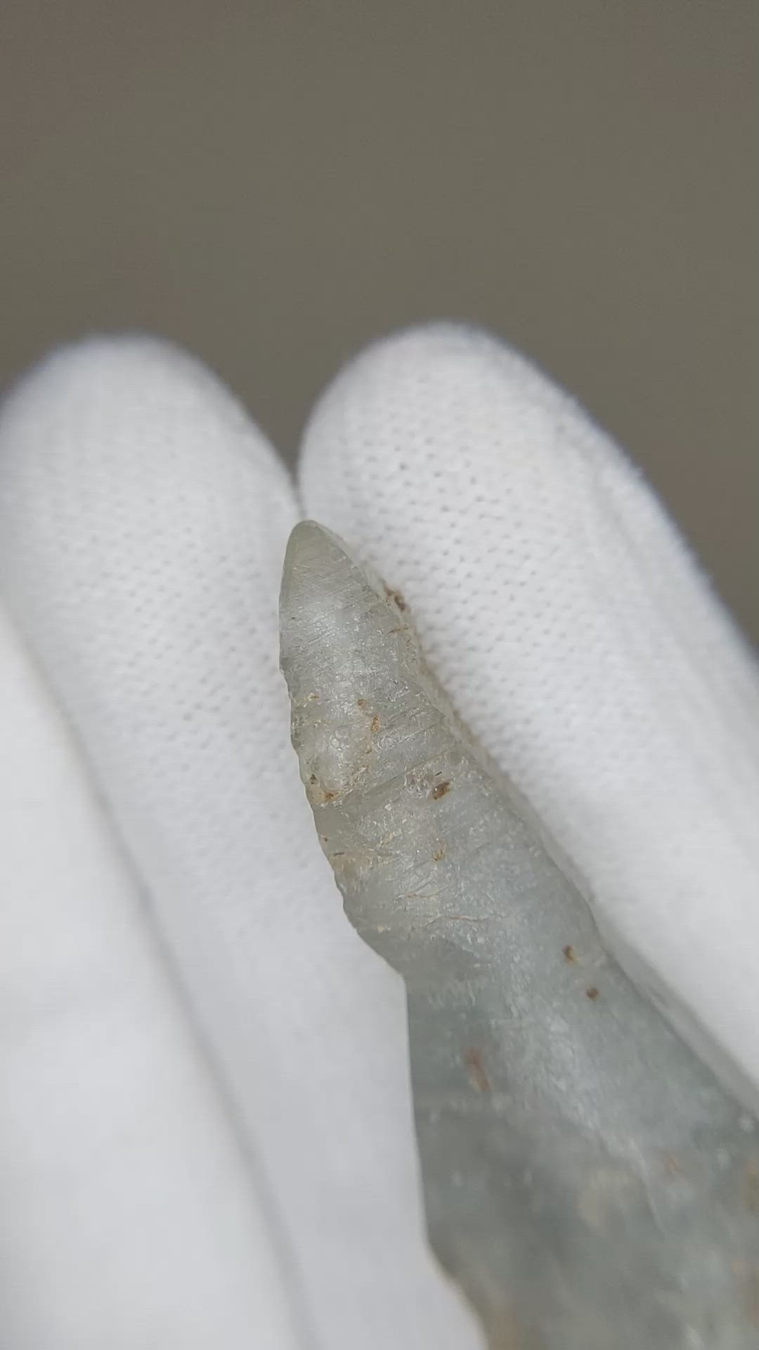 62.18 Ct. Greyish Blue Sapphire Crystal from Ceylon (Sri Lanka) Size Video