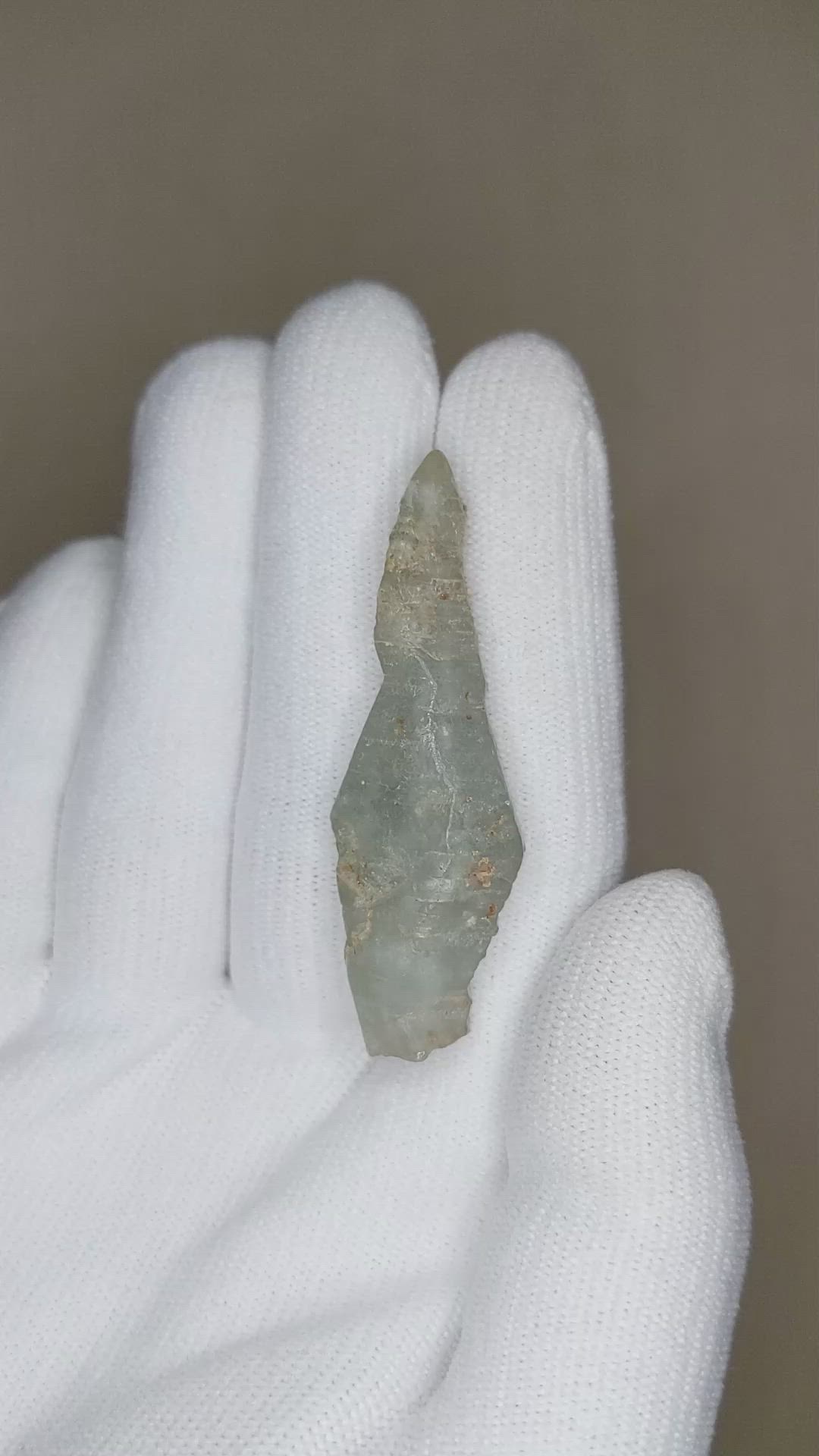 62.18 Ct. Greyish Blue Sapphire Crystal from Ceylon (Sri Lanka) Size Video