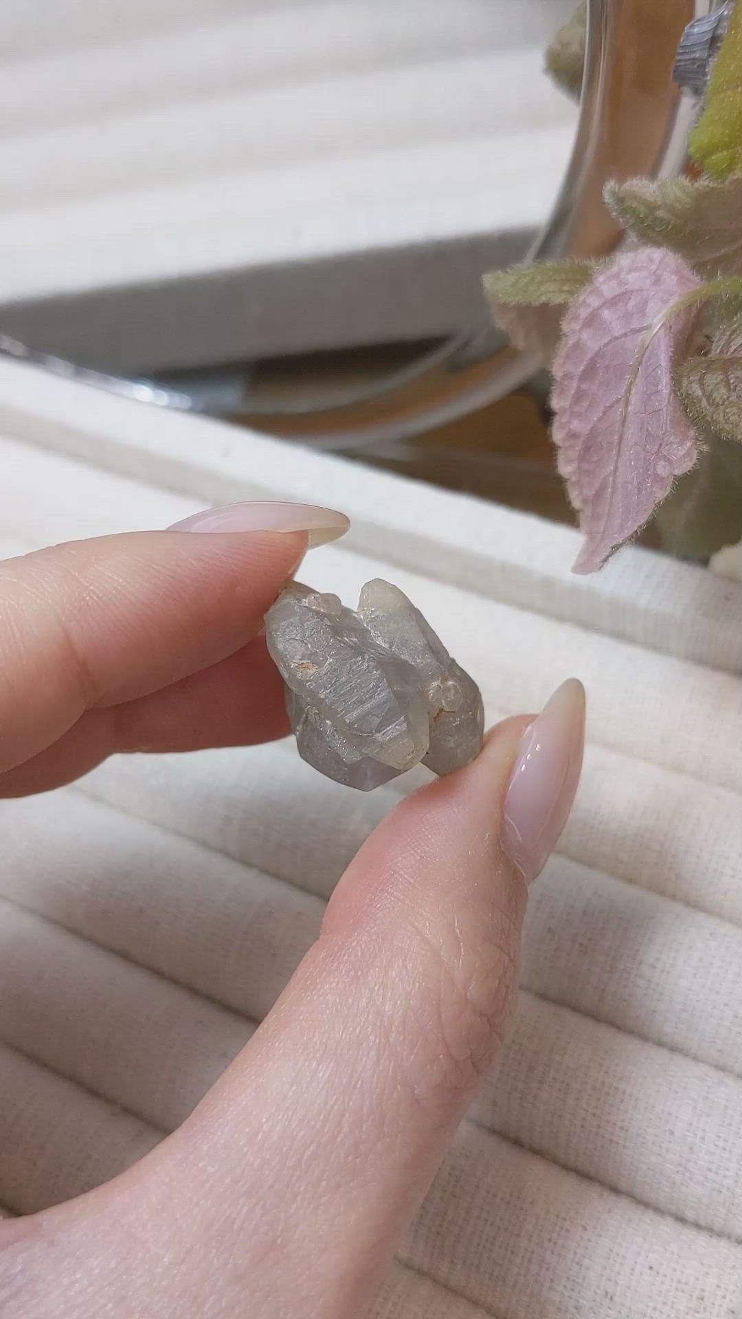 39.04 Ct. Grey Sapphire Crystal from Ceylon (Sri Lanka) Size Video