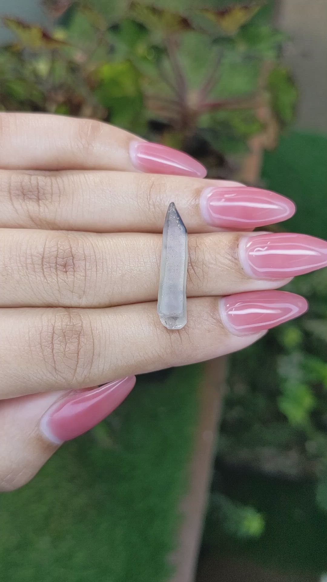 6.91 Ct. Bluish Grey Sapphire Crystal from Ceylon (Sri Lanka) Size Video