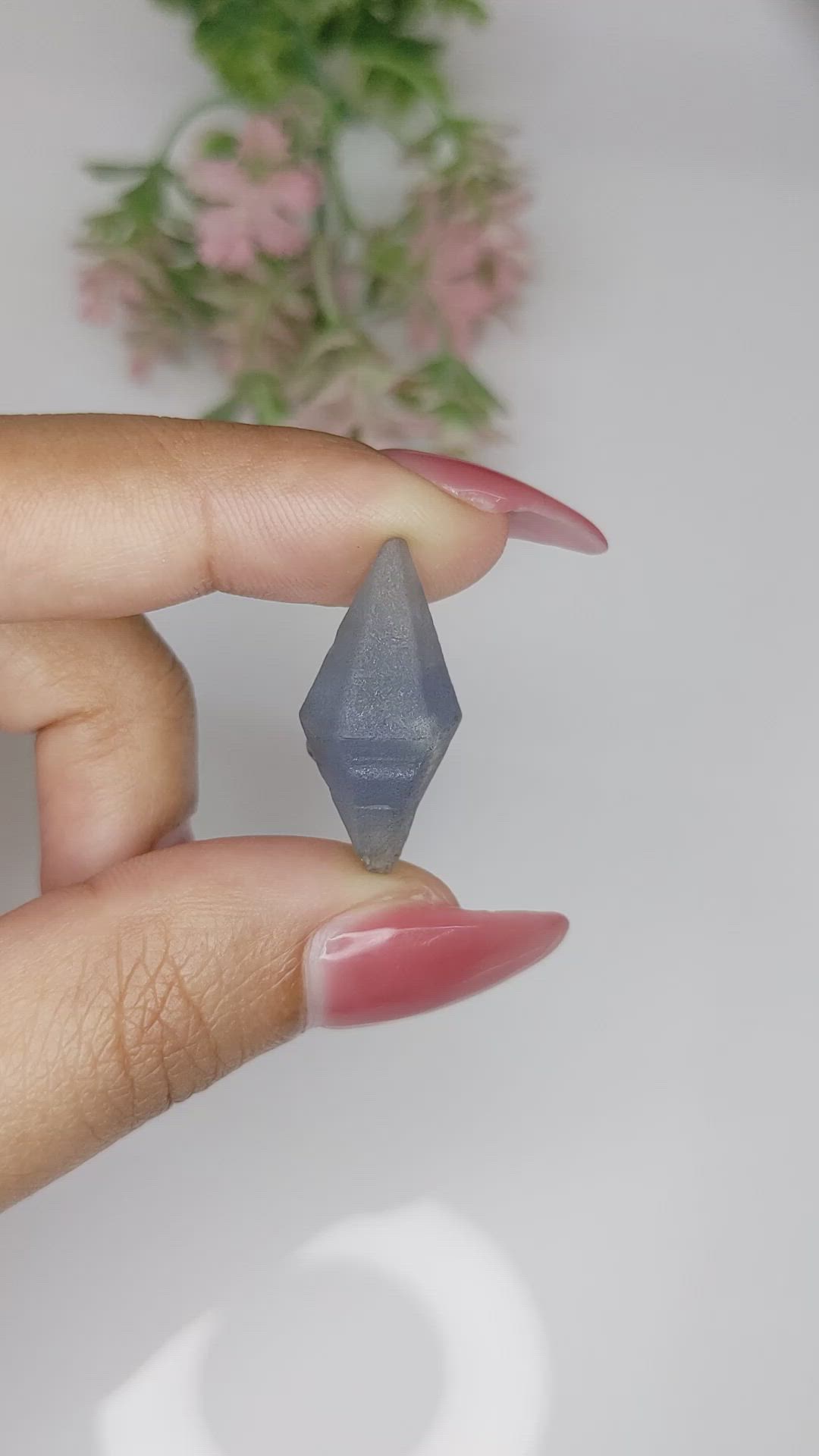 19.00 Ct. Greyish Blue Sapphire Crystal from Ceylon (Sri Lanka) Size Video