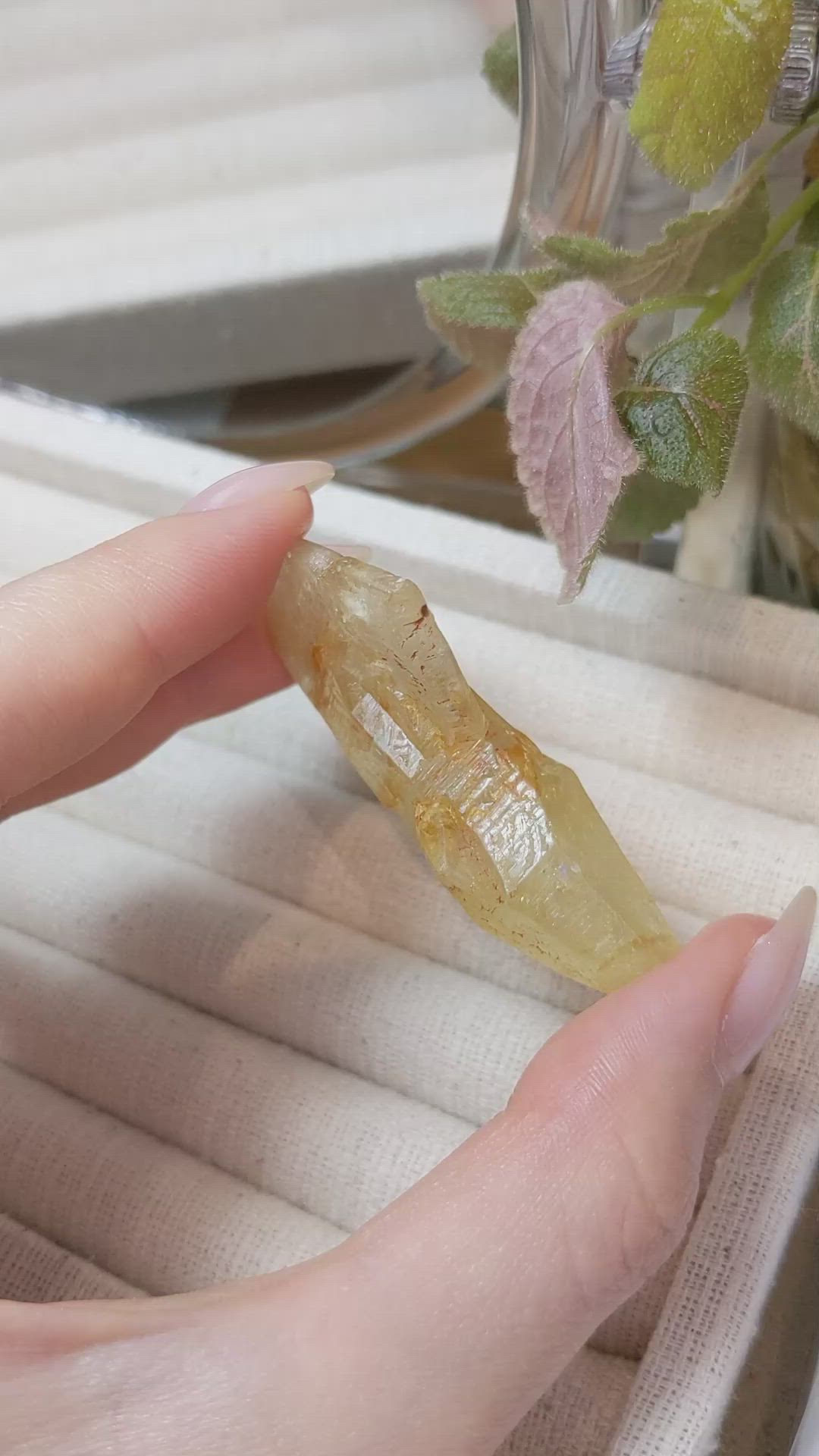 115.63 Ct. Yellow Sapphire Crystal from Ceylon (Sri Lanka) Size Video