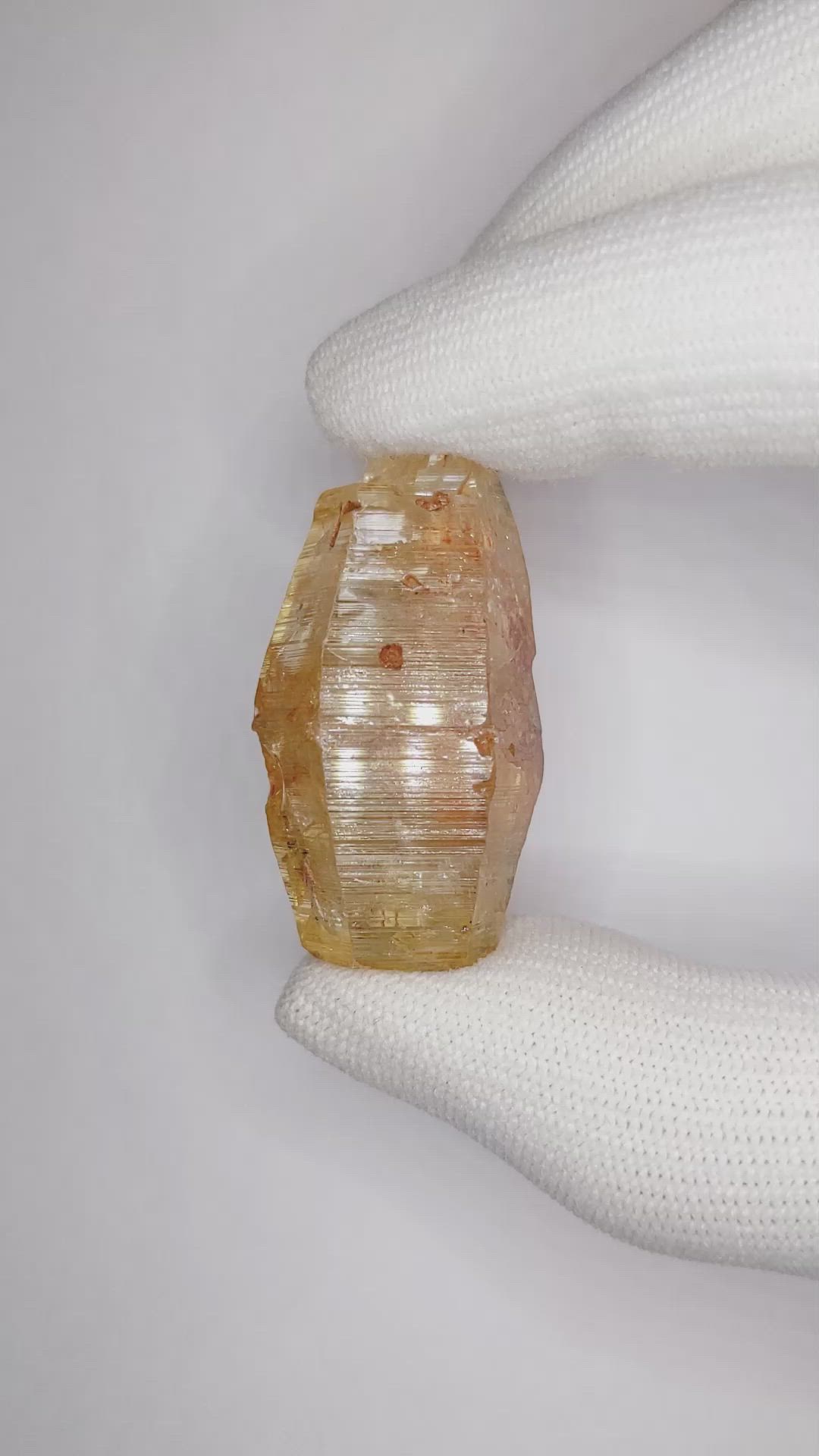 105.02 Ct. Yellow Sapphire Crystal from Ceylon (Sri Lanka) Size Video