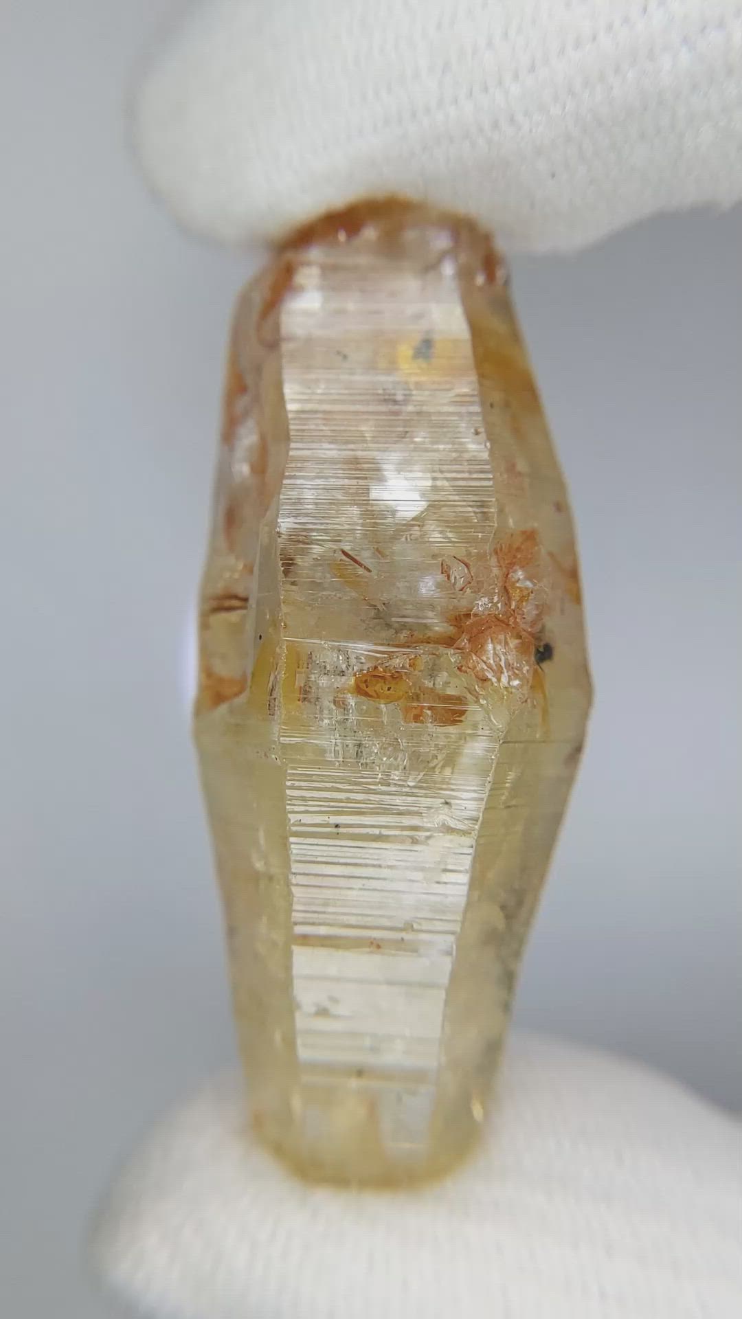 96.03 Ct. Yellow Sapphire Crystal from Ceylon (Sri Lanka) Size Video