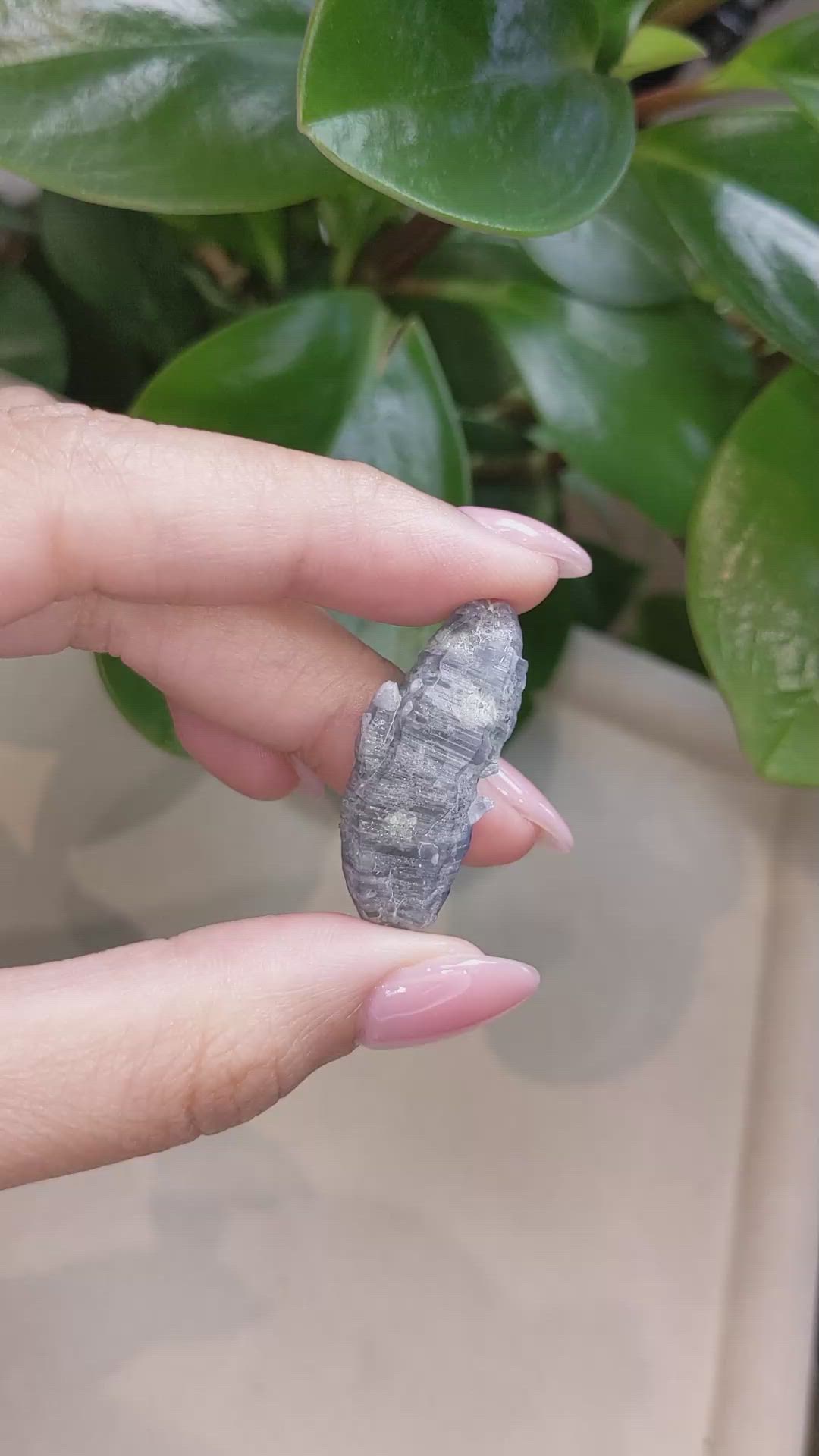 44.19 Ct. Greyish Blue Sapphire Crystal from Ceylon (Sri Lanka) Size Video