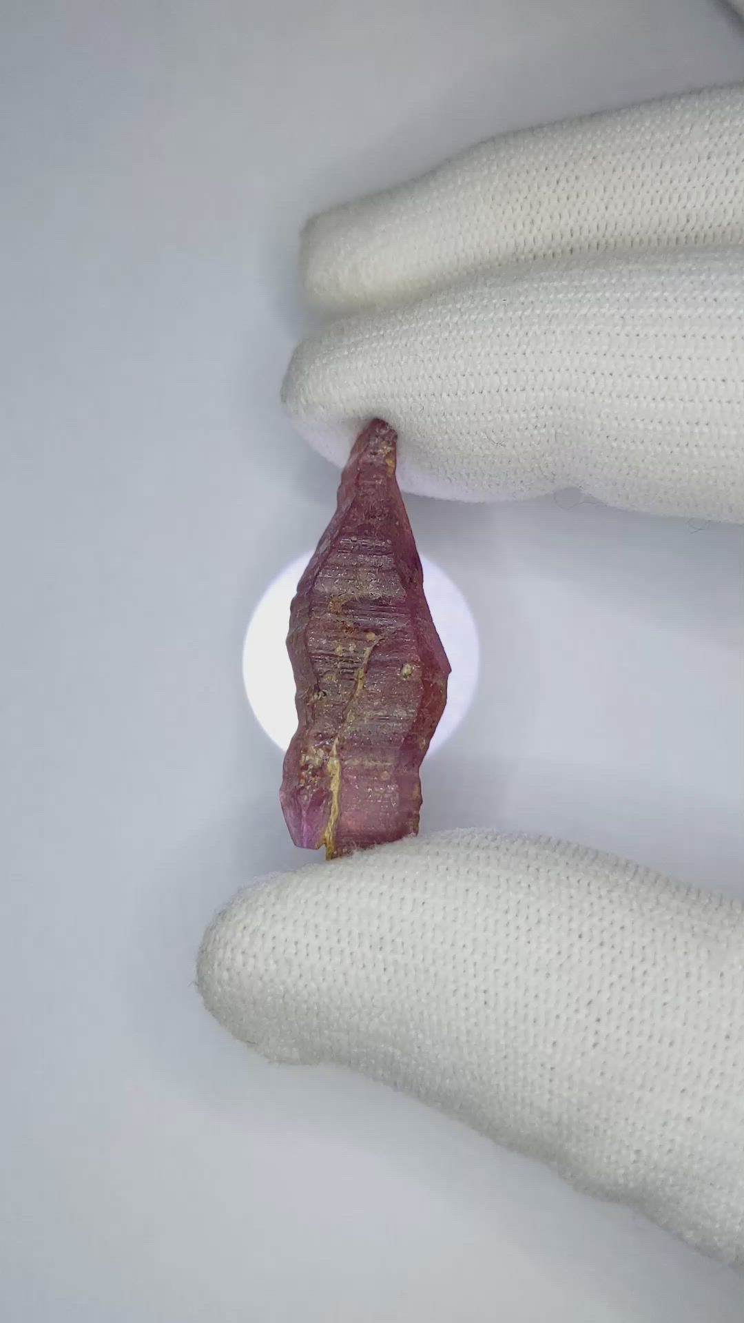 29.44 Ct. Pink Rough Sapphire from Ceylon (Sri Lanka) Size Video
