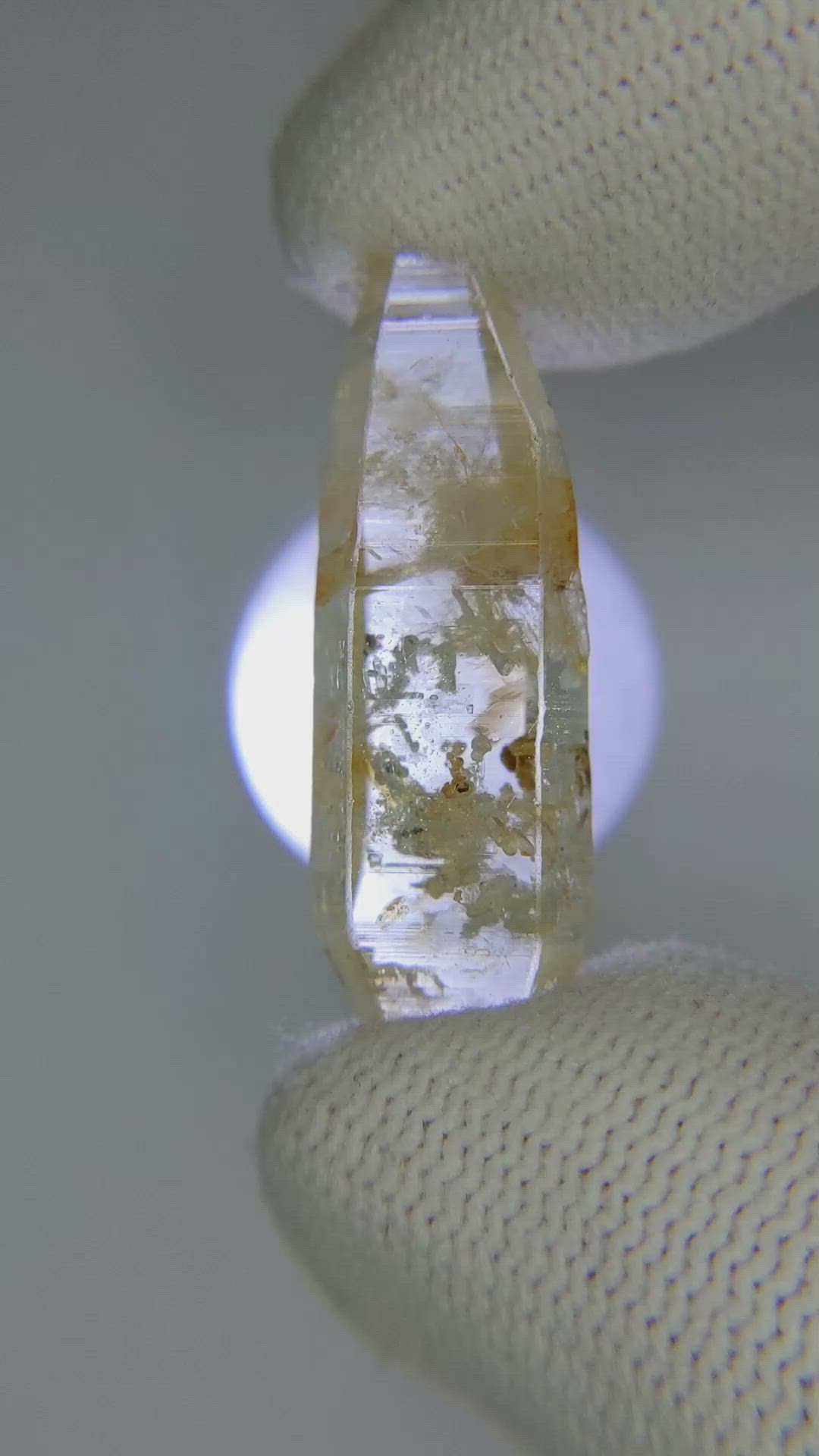 26.01 Ct. Yellow Sapphire Crystal from Ceylon (Sri Lanka) Size Video