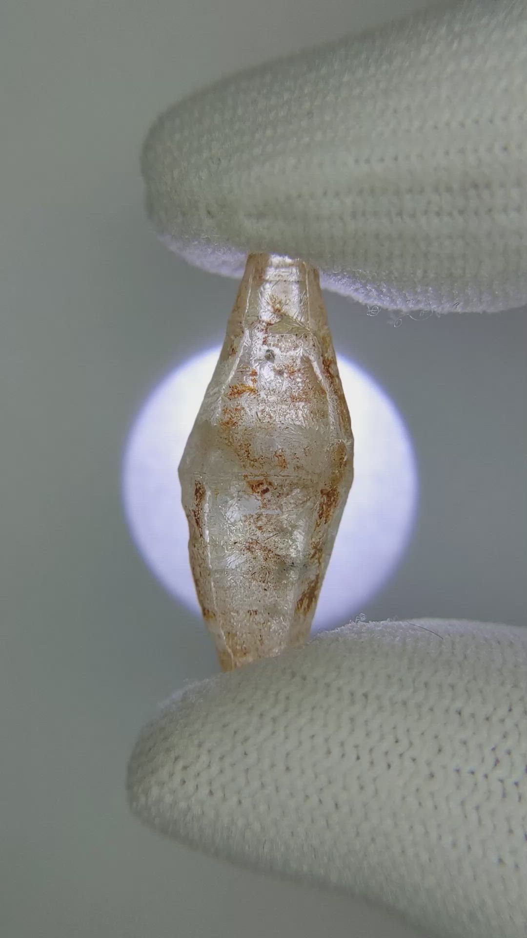 16.64 Ct. Yellow Sapphire Crystal from Ceylon (Sri Lanka) Size Video