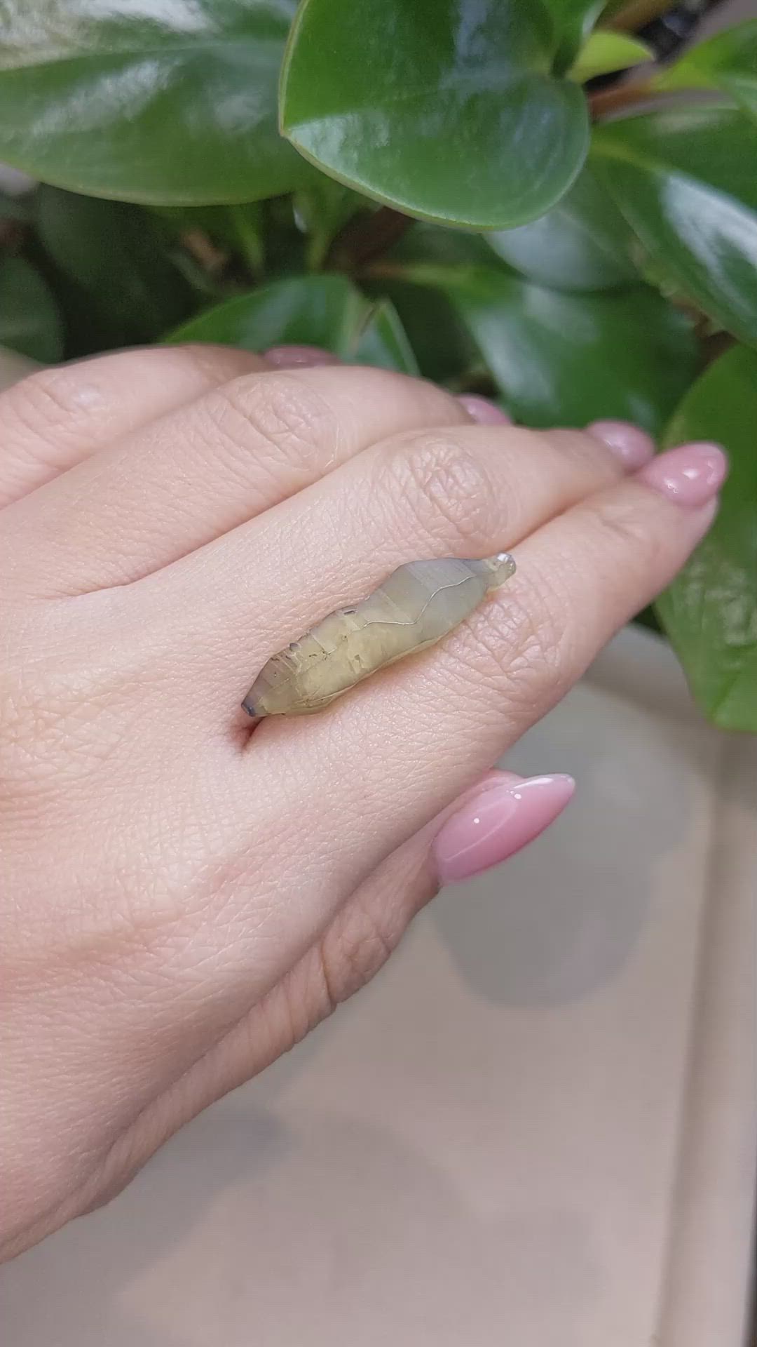 16.10 Ct. Yellow Sapphire Crystal from Ceylon (Sri Lanka) Size Video