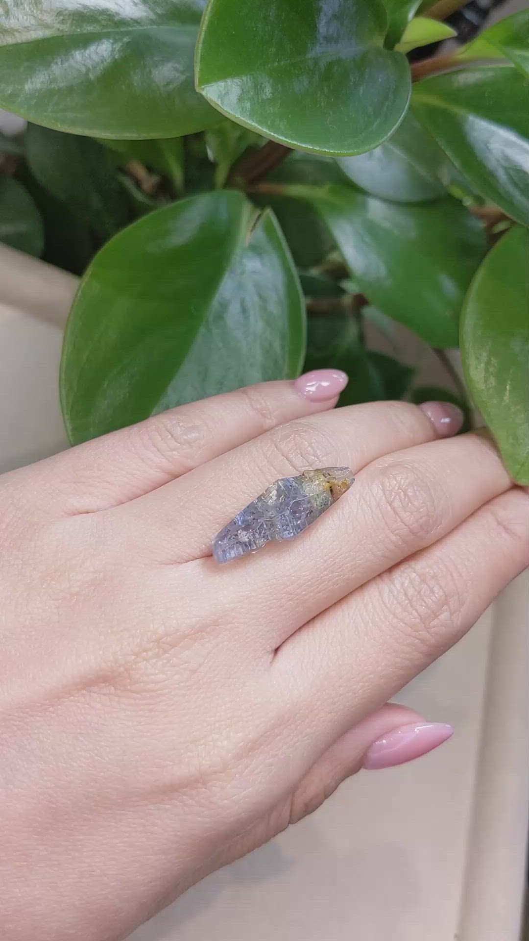 14.92 Ct. Blue Rough Sapphire from Ceylon (Sri Lanka) Size Video