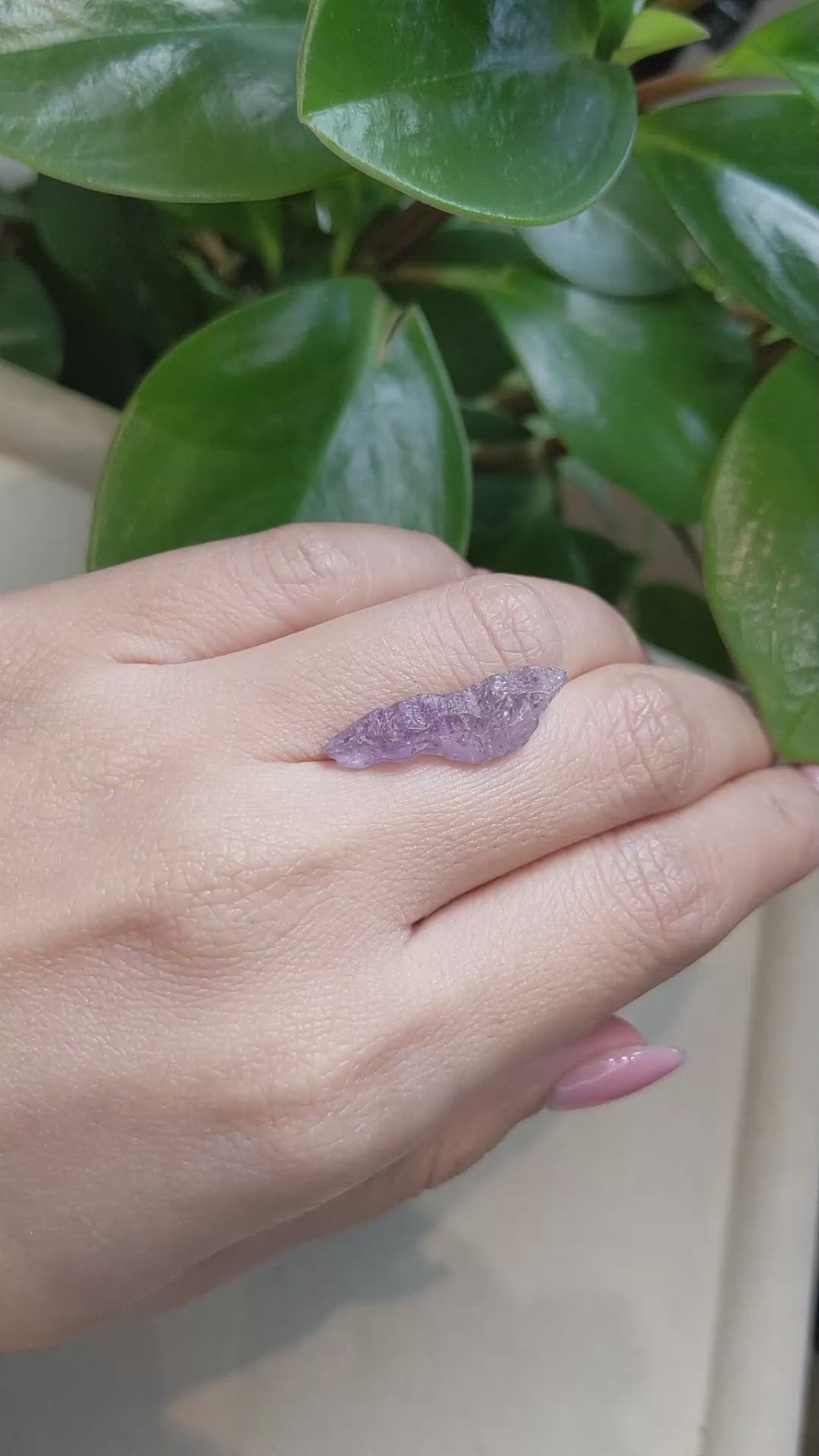 9.89 Ct. Purplish Pink Sapphire Crystal from Ceylon (Sri Lanka) Size Video